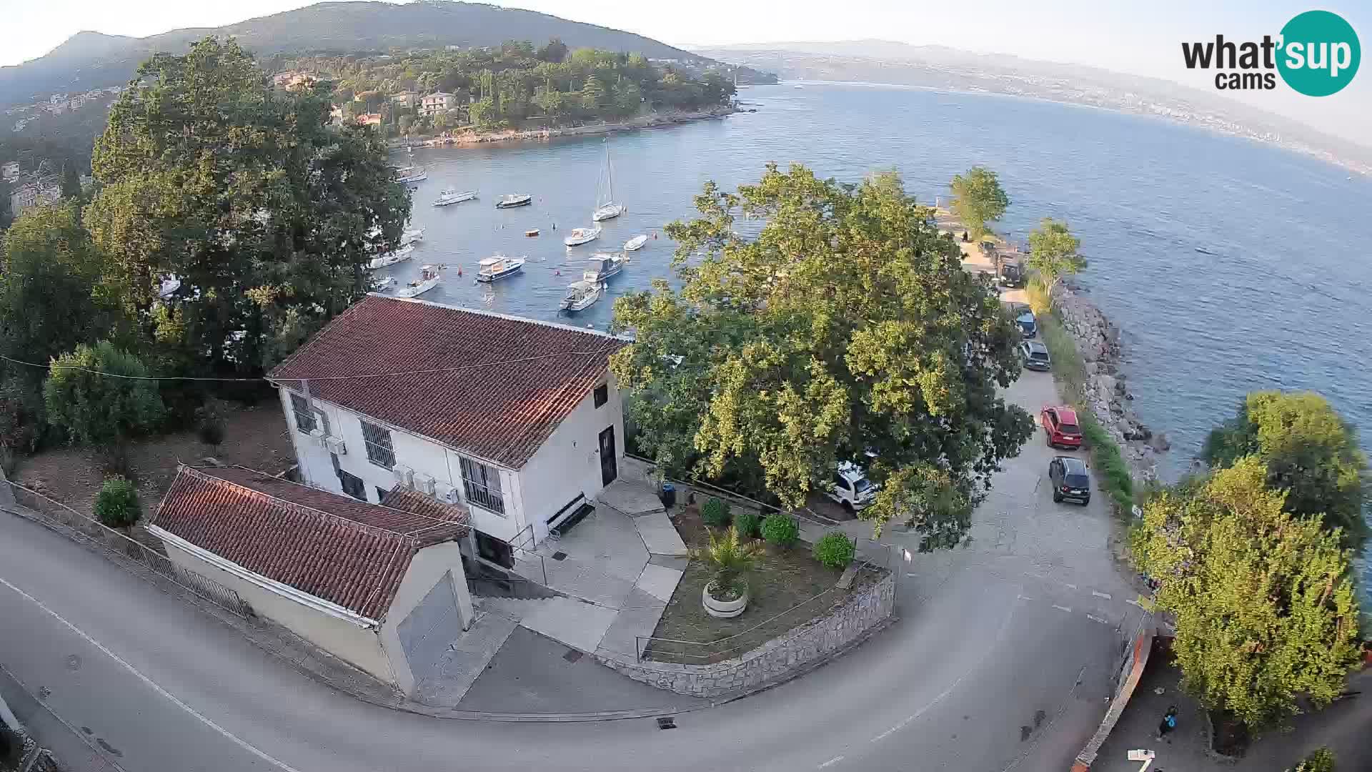 Ika Harbor Webcam – LIVE View of the Harbor and Opatija Lights