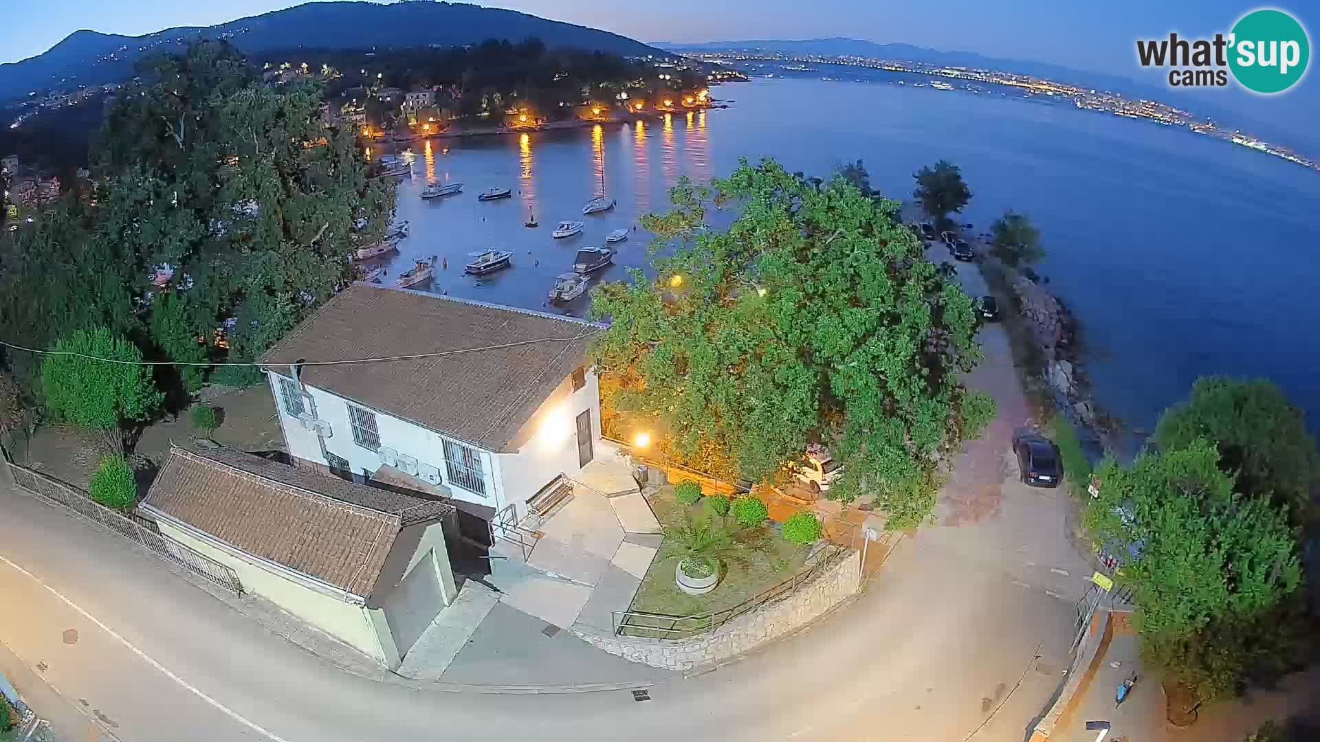 Ika Harbor Webcam – LIVE View of the Harbor and Opatija Lights