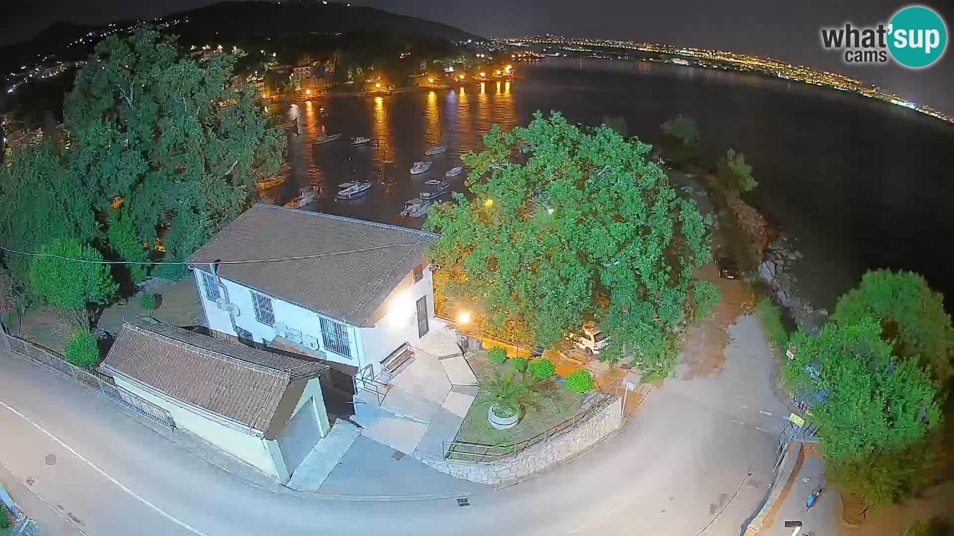 Ika Harbor Webcam – LIVE View of the Harbor and Opatija Lights