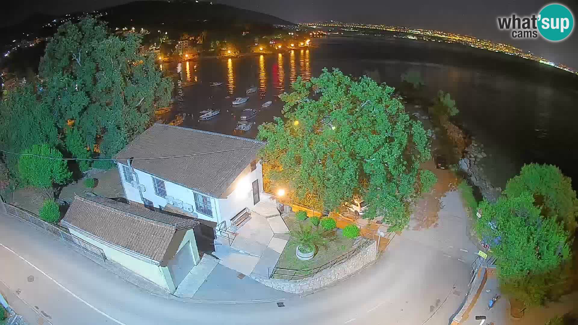 Ika Harbor Webcam – LIVE View of the Harbor and Opatija Lights