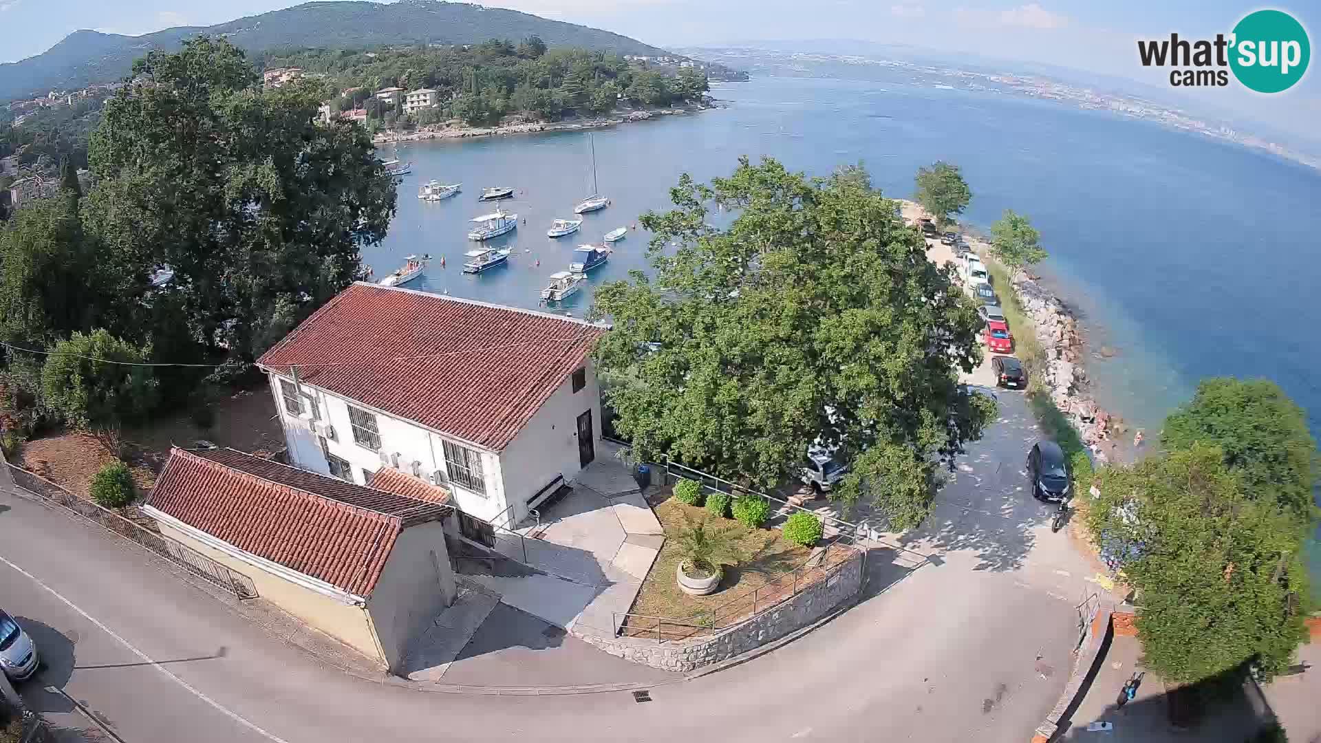 Ika Harbor Webcam – LIVE View of the Harbor and Opatija Lights