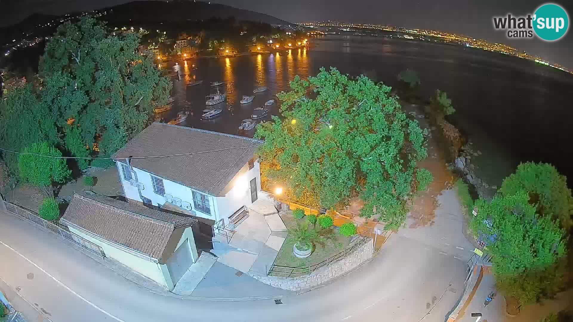 Ika Harbor Webcam – LIVE View of the Harbor and Opatija Lights