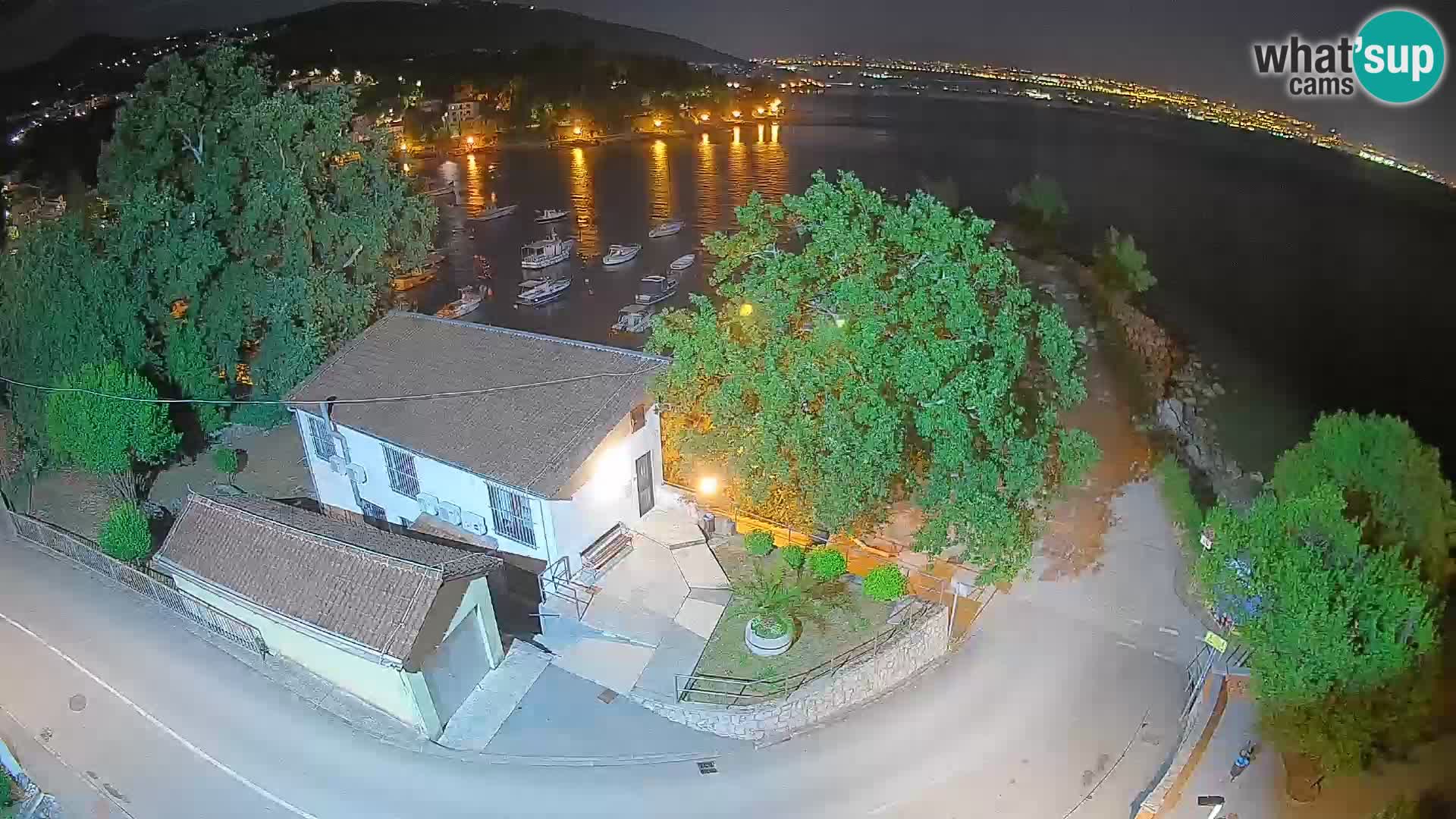 Ika Harbor Webcam – LIVE View of the Harbor and Opatija Lights
