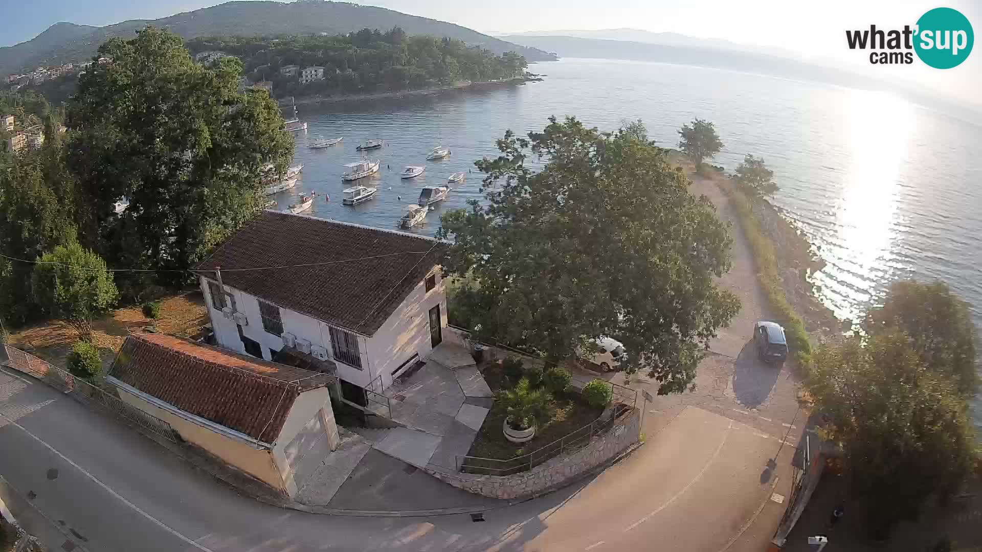 Ika Harbor Webcam – LIVE View of the Harbor and Opatija Lights