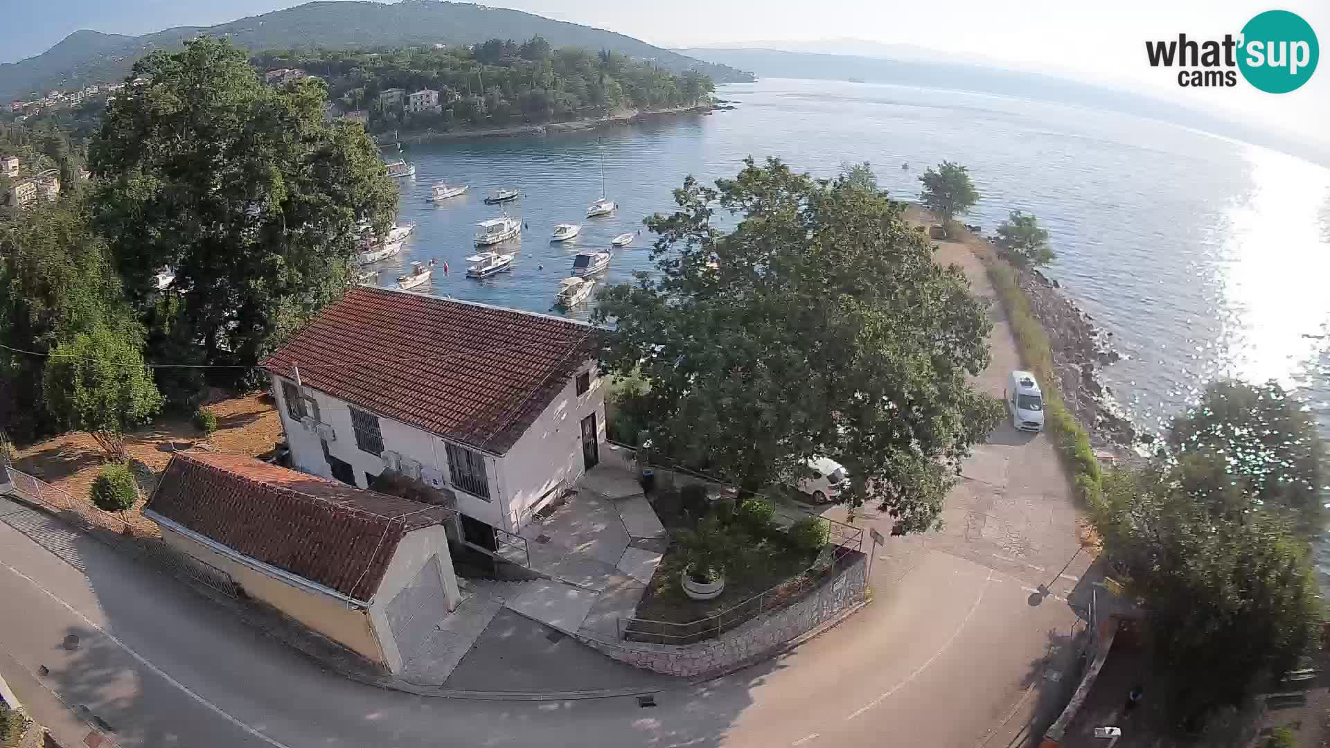 Ika Harbor Webcam – LIVE View of the Harbor and Opatija Lights
