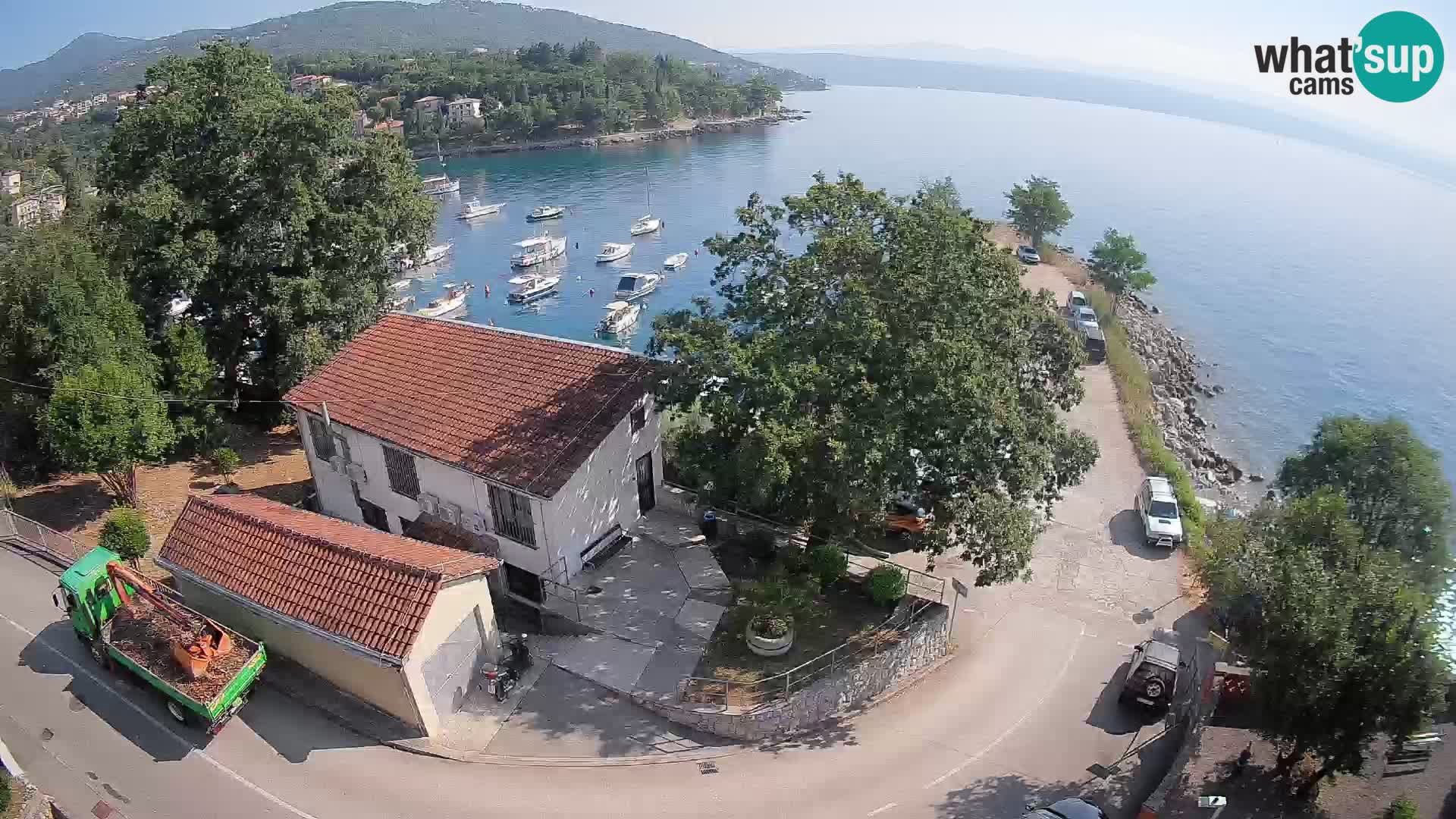 Ika Harbor Webcam – LIVE View of the Harbor and Opatija Lights