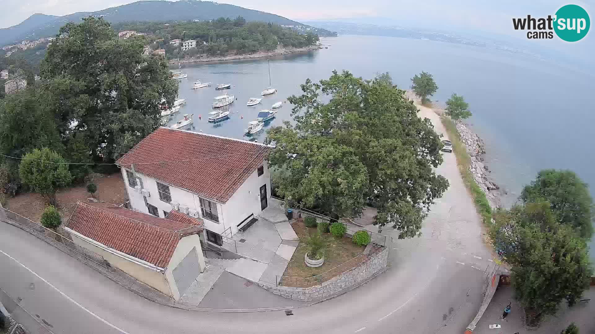 Ika Harbor Webcam – LIVE View of the Harbor and Opatija Lights