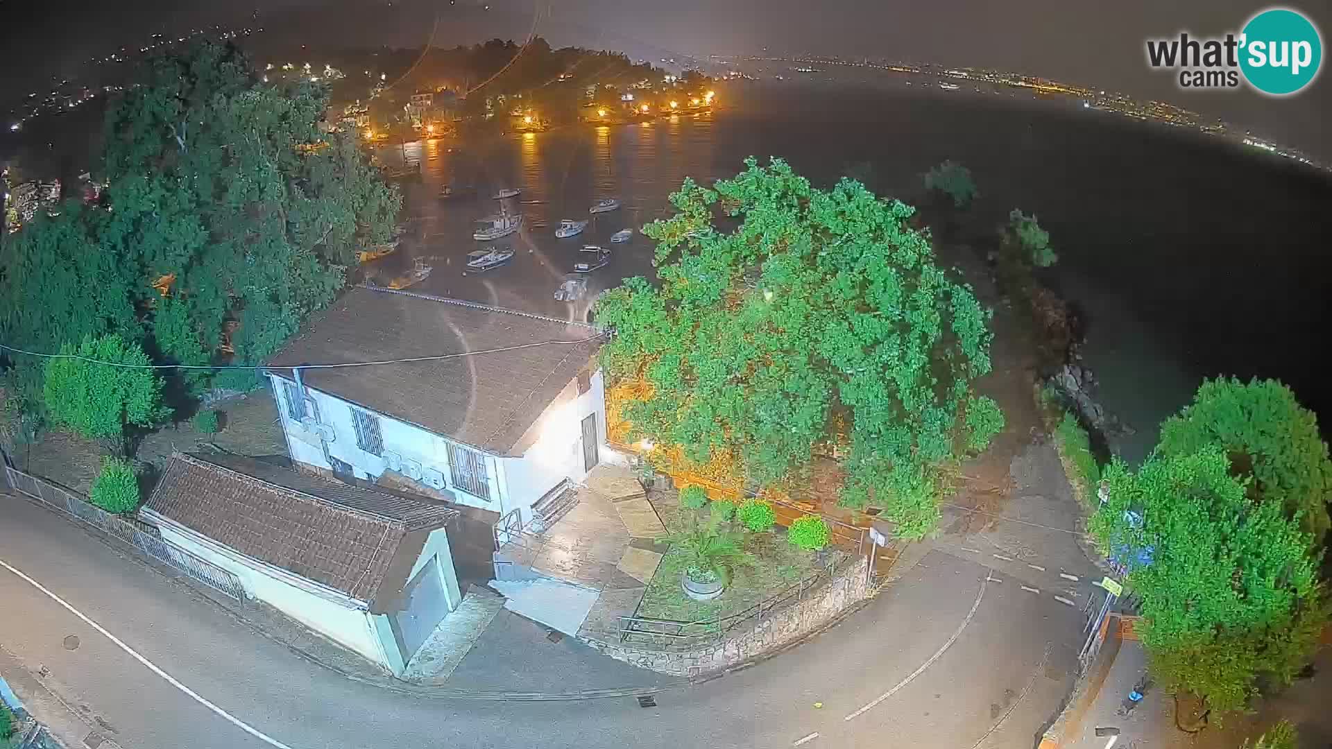 Ika Harbor Webcam – LIVE View of the Harbor and Opatija Lights