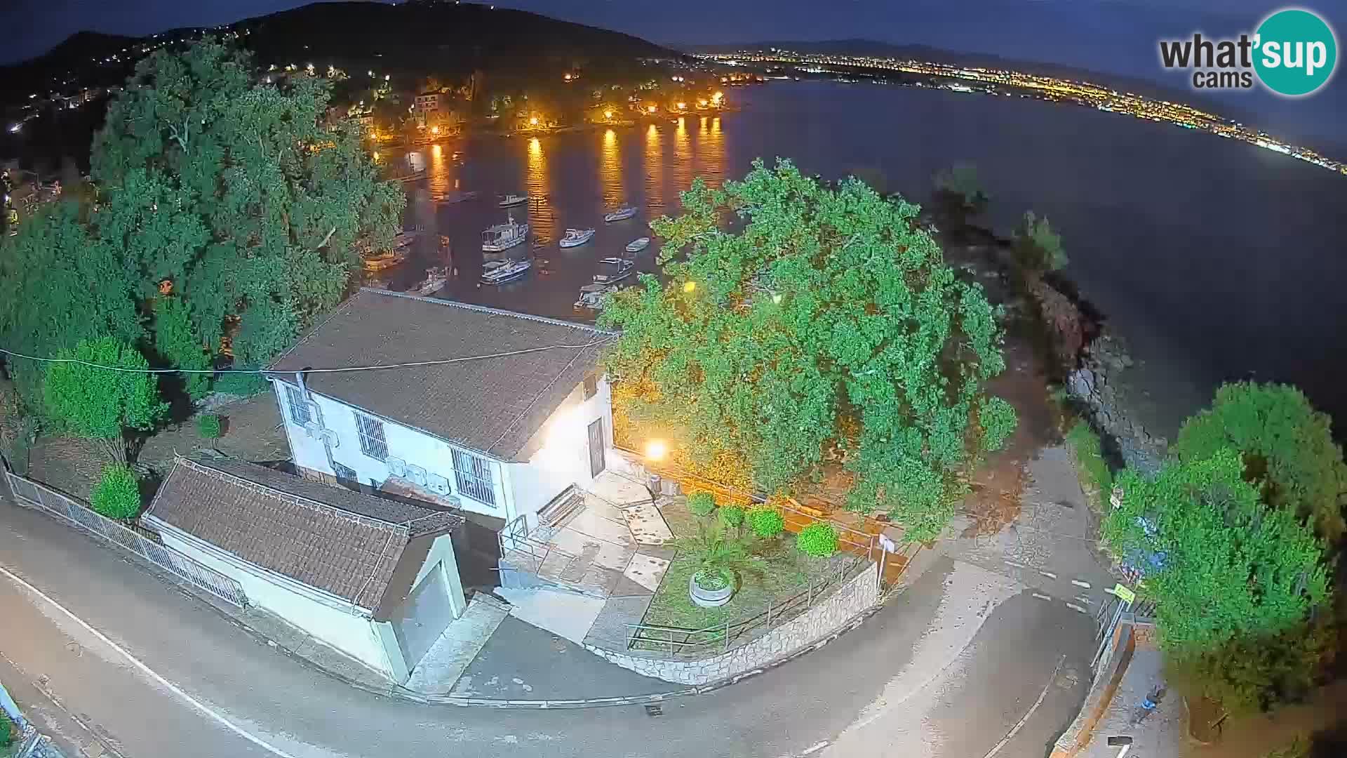 Webcam puerto de Ika – Vista en directo y luces de Opatija