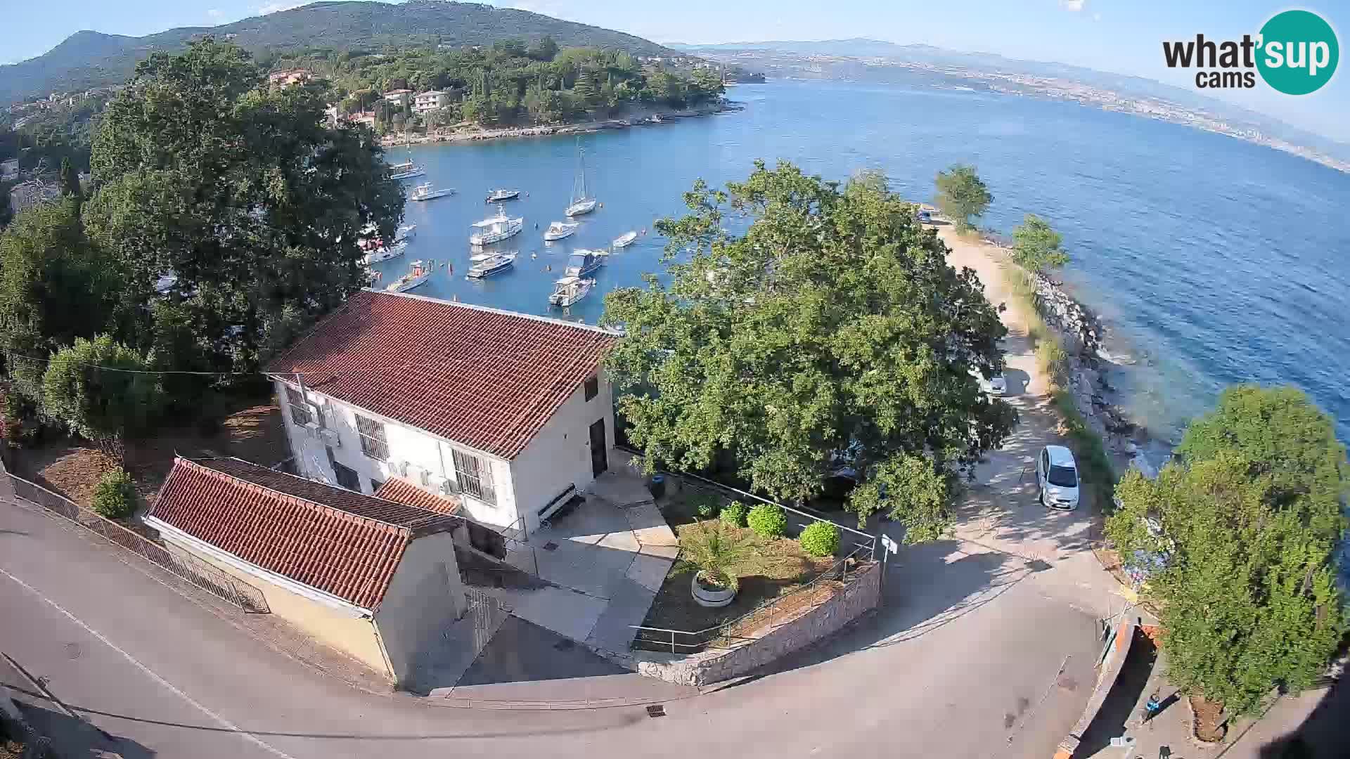 Ika Harbor Webcam – LIVE View of the Harbor and Opatija Lights
