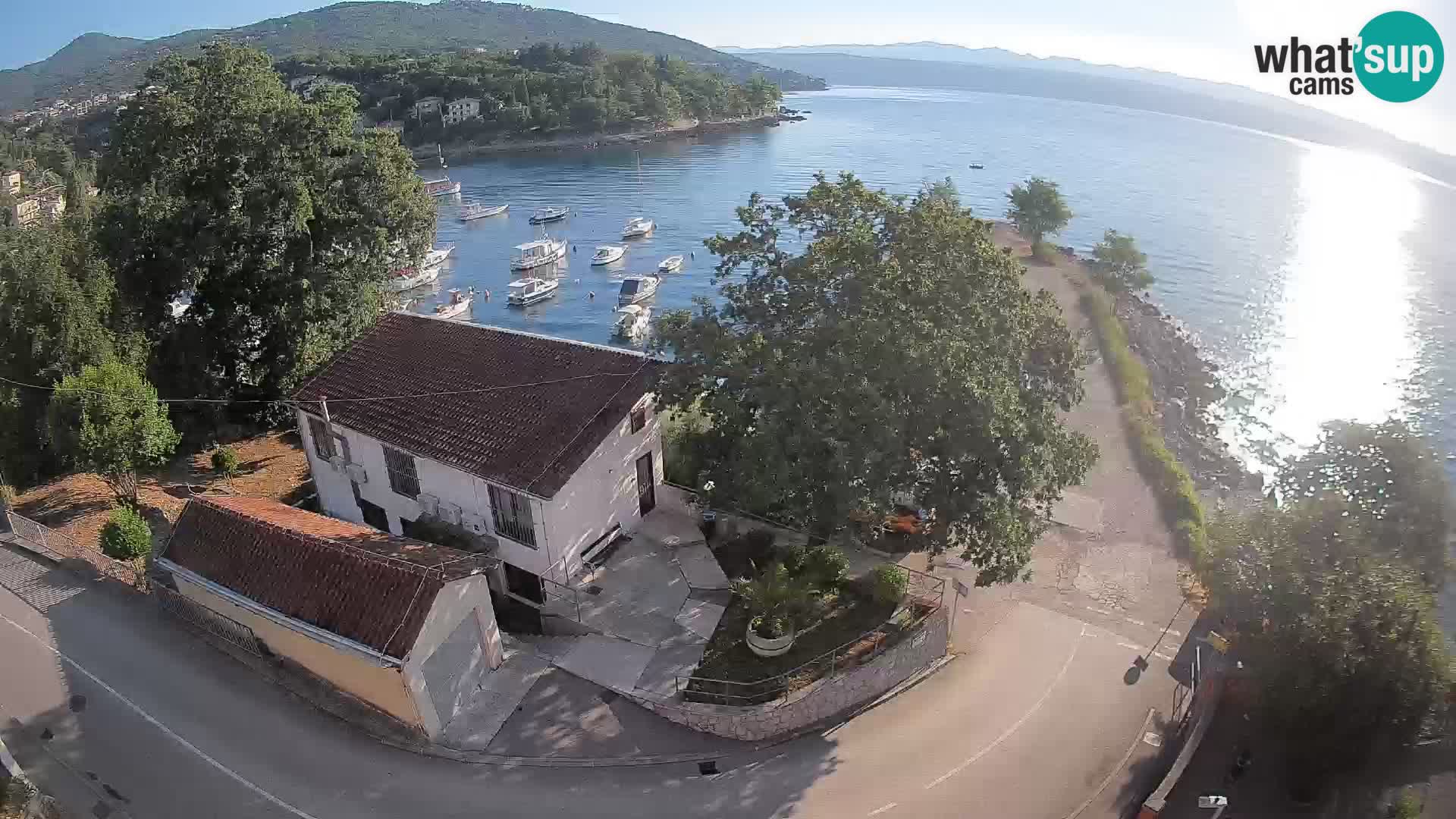 Ika Harbor Webcam – LIVE View of the Harbor and Opatija Lights