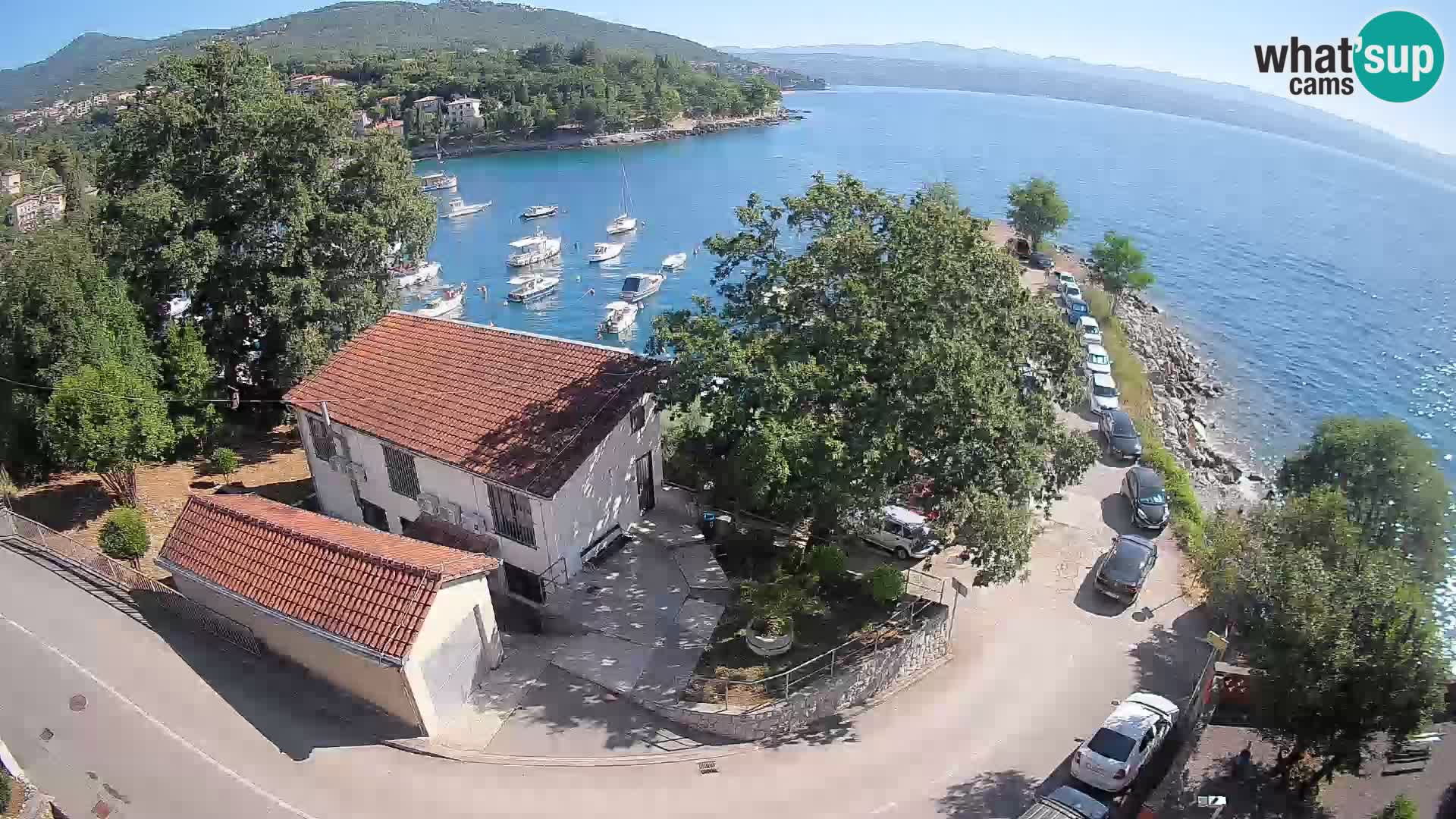 Web kamera luka Ika – Pogled uživo na luku i svjetla Opatije