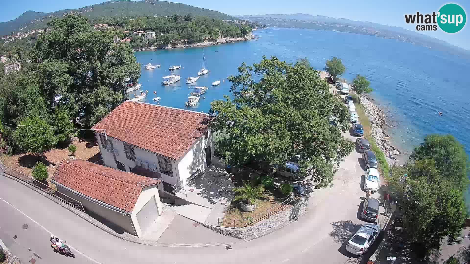 Ika Harbor Webcam – LIVE View of the Harbor and Opatija Lights