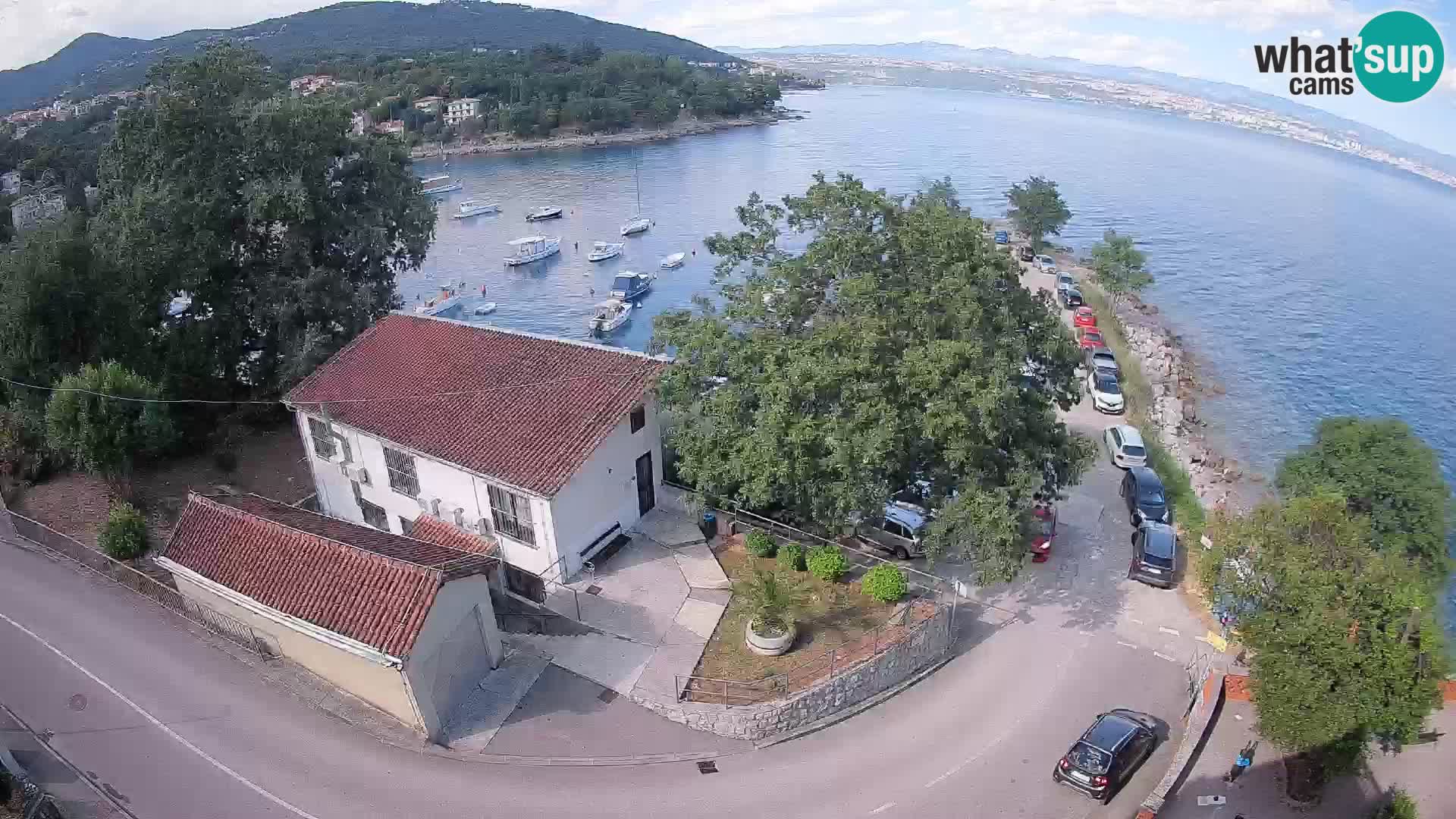 Ika Harbor Webcam – LIVE View of the Harbor and Opatija Lights