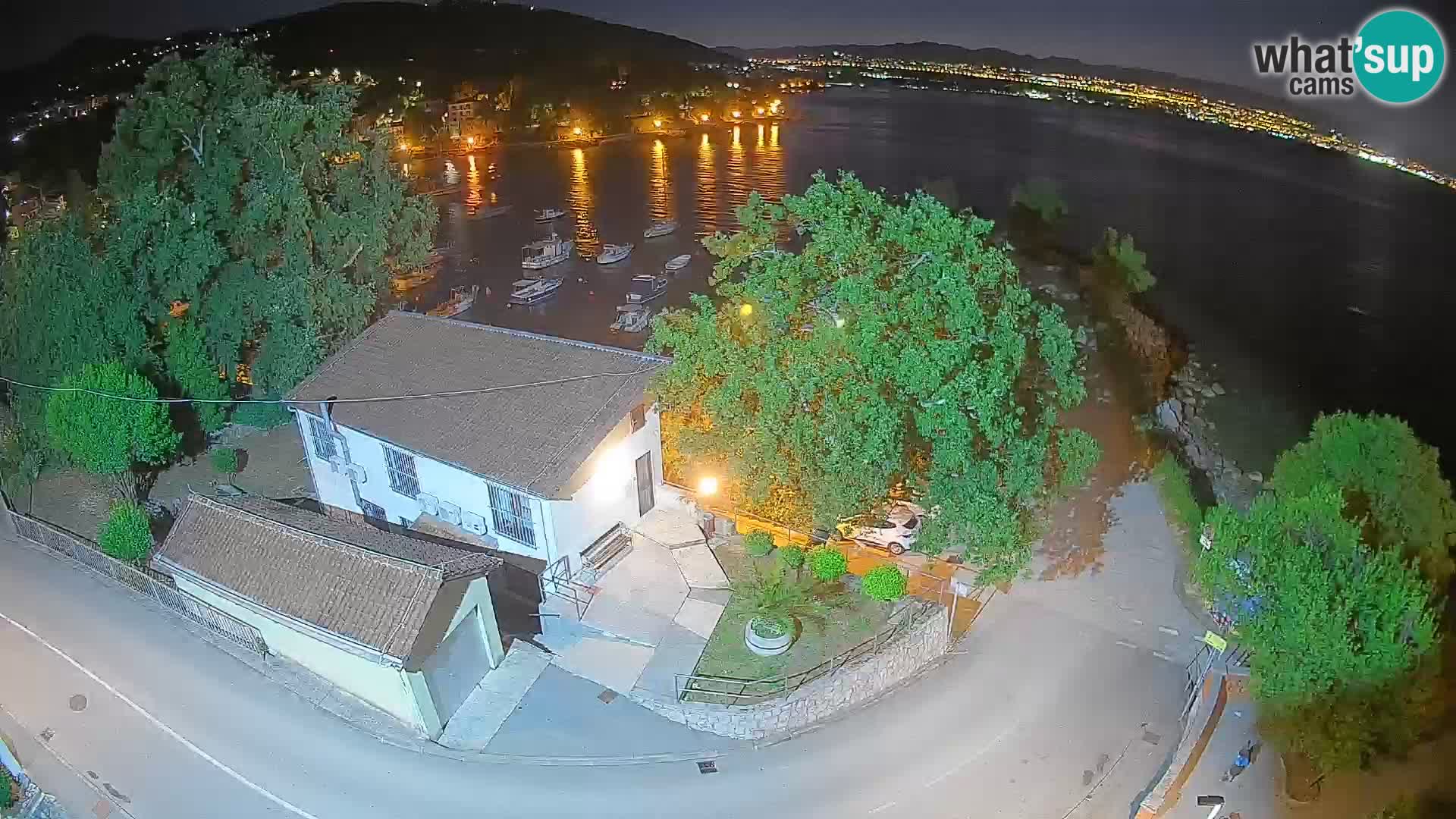 Ika Harbor Webcam – LIVE View of the Harbor and Opatija Lights
