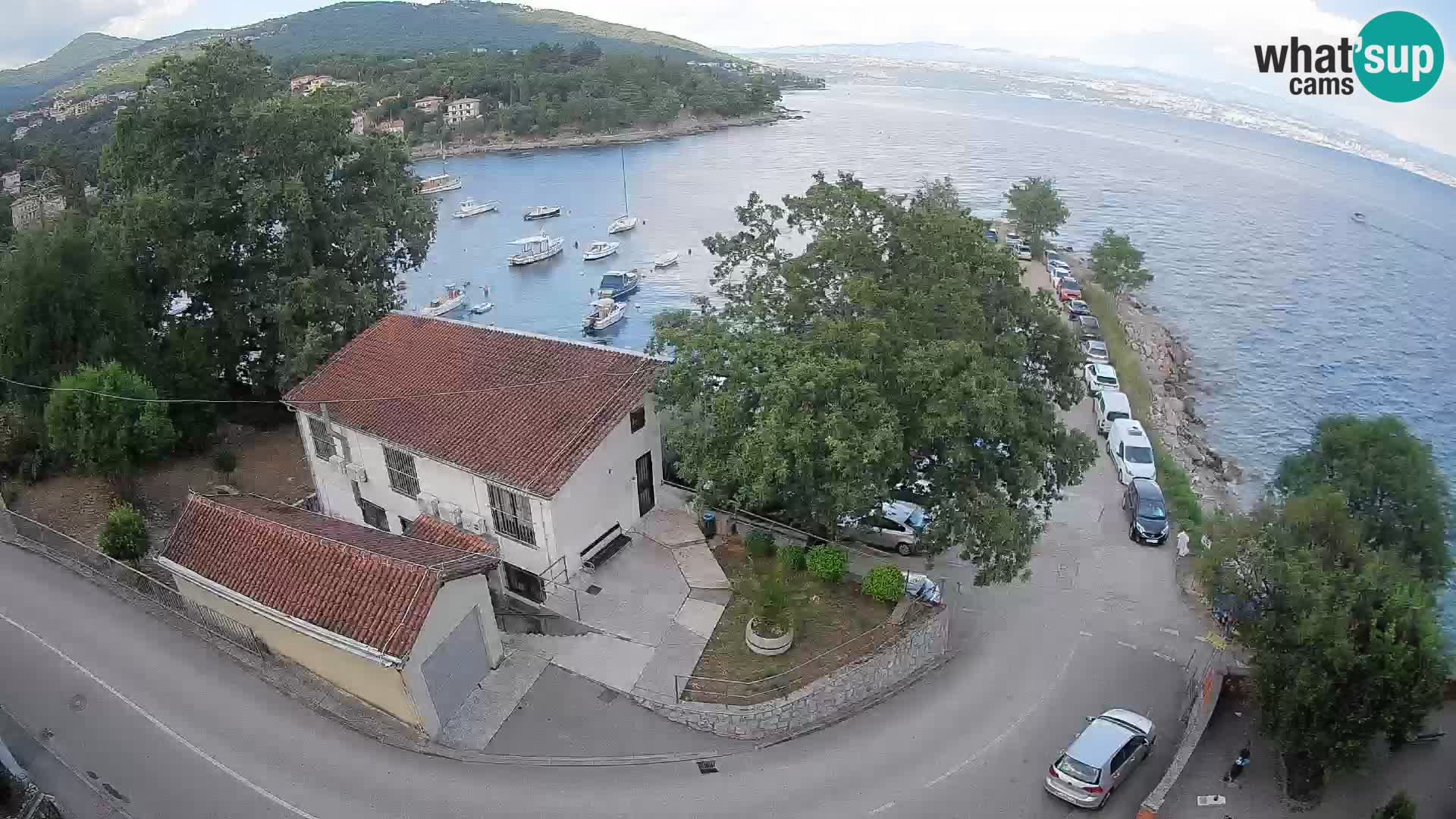 Ika Harbor Webcam – LIVE View of the Harbor and Opatija Lights