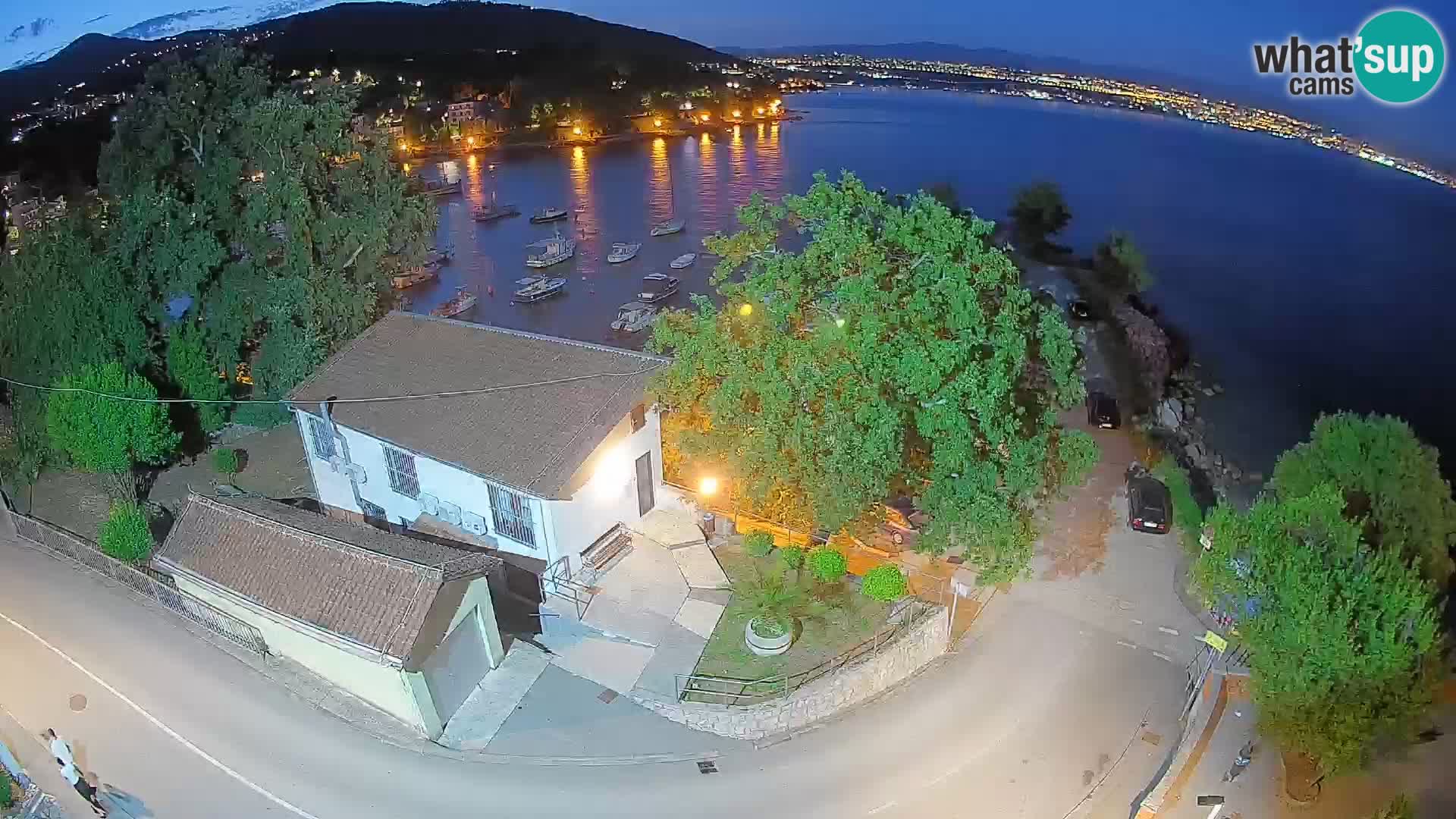 Ika Harbor Webcam – LIVE View of the Harbor and Opatija Lights