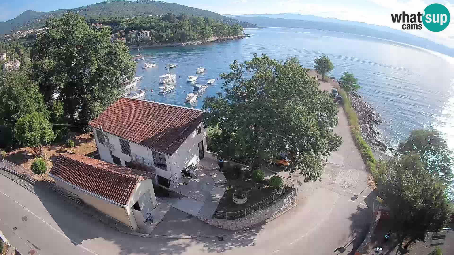 Ika Harbor Webcam – LIVE View of the Harbor and Opatija Lights