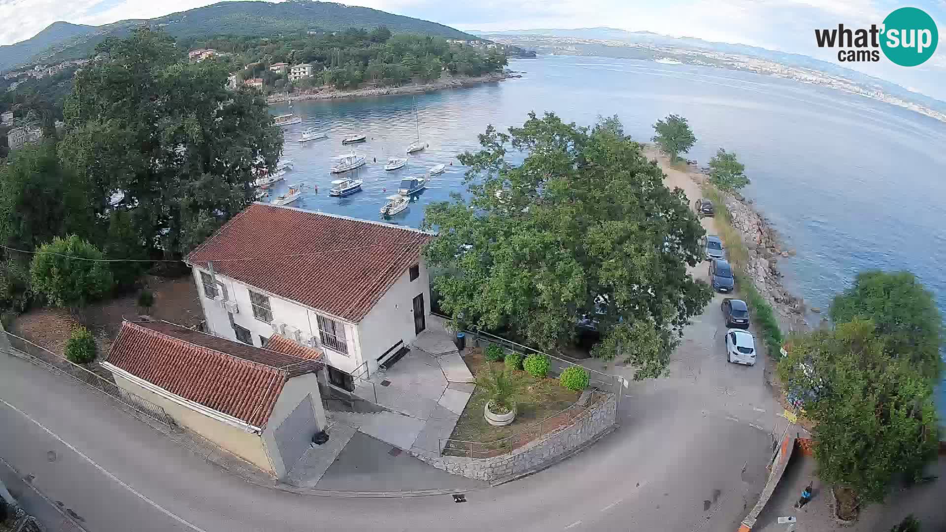 Ika Harbor Webcam – LIVE View of the Harbor and Opatija Lights