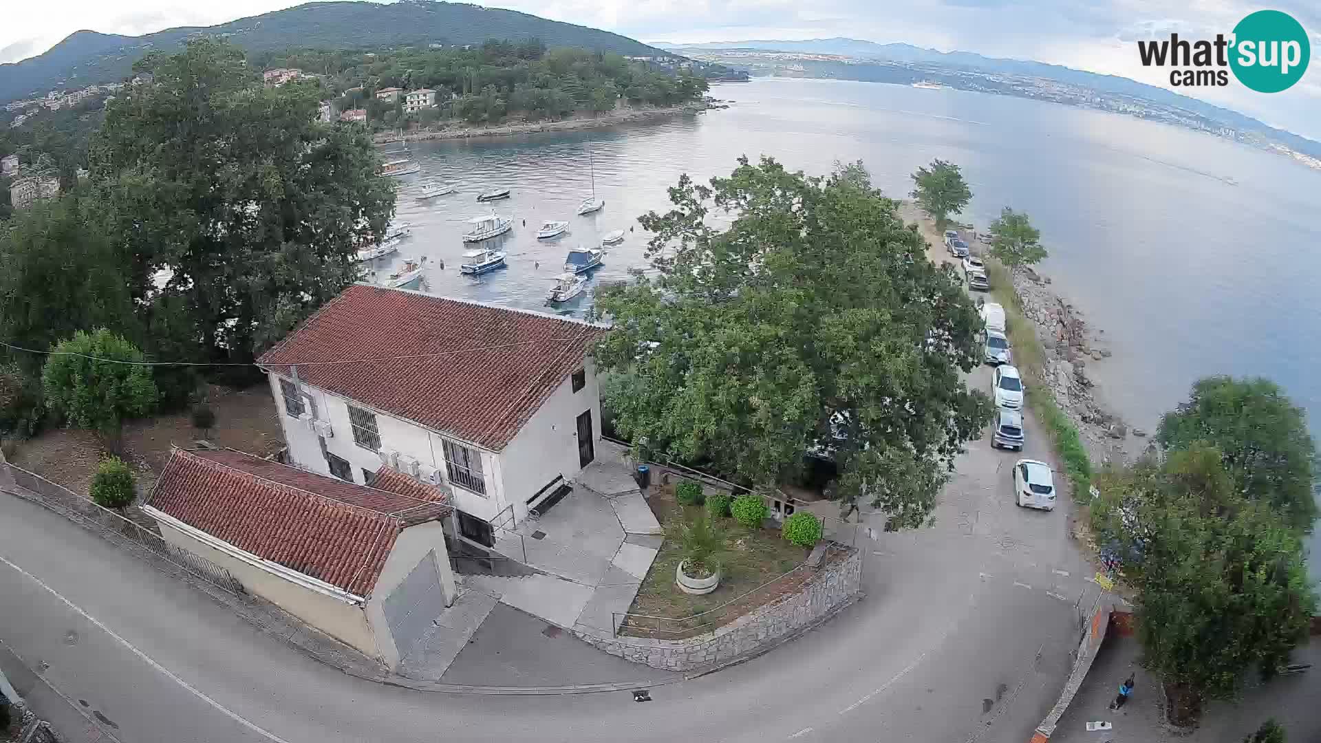 Ika Harbor Webcam – LIVE View of the Harbor and Opatija Lights