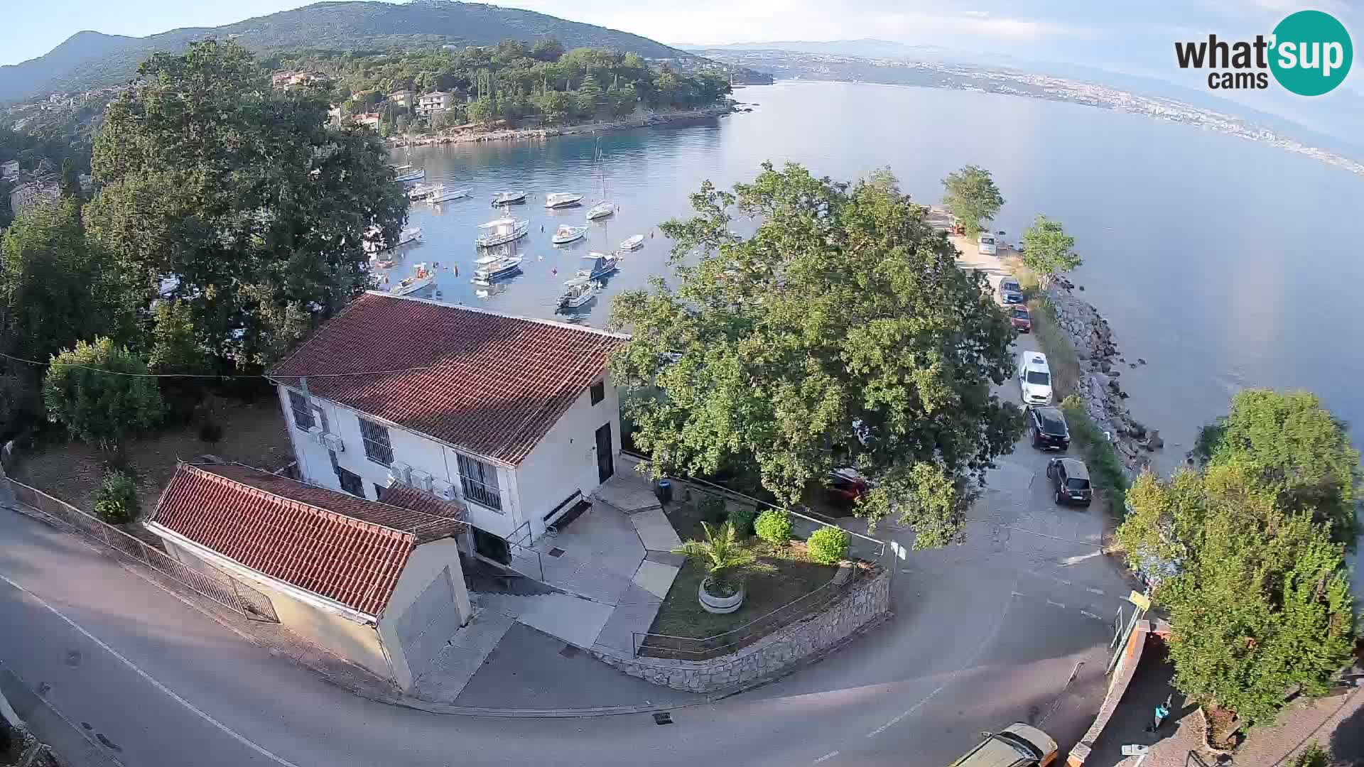Ika Harbor Webcam – LIVE View of the Harbor and Opatija Lights