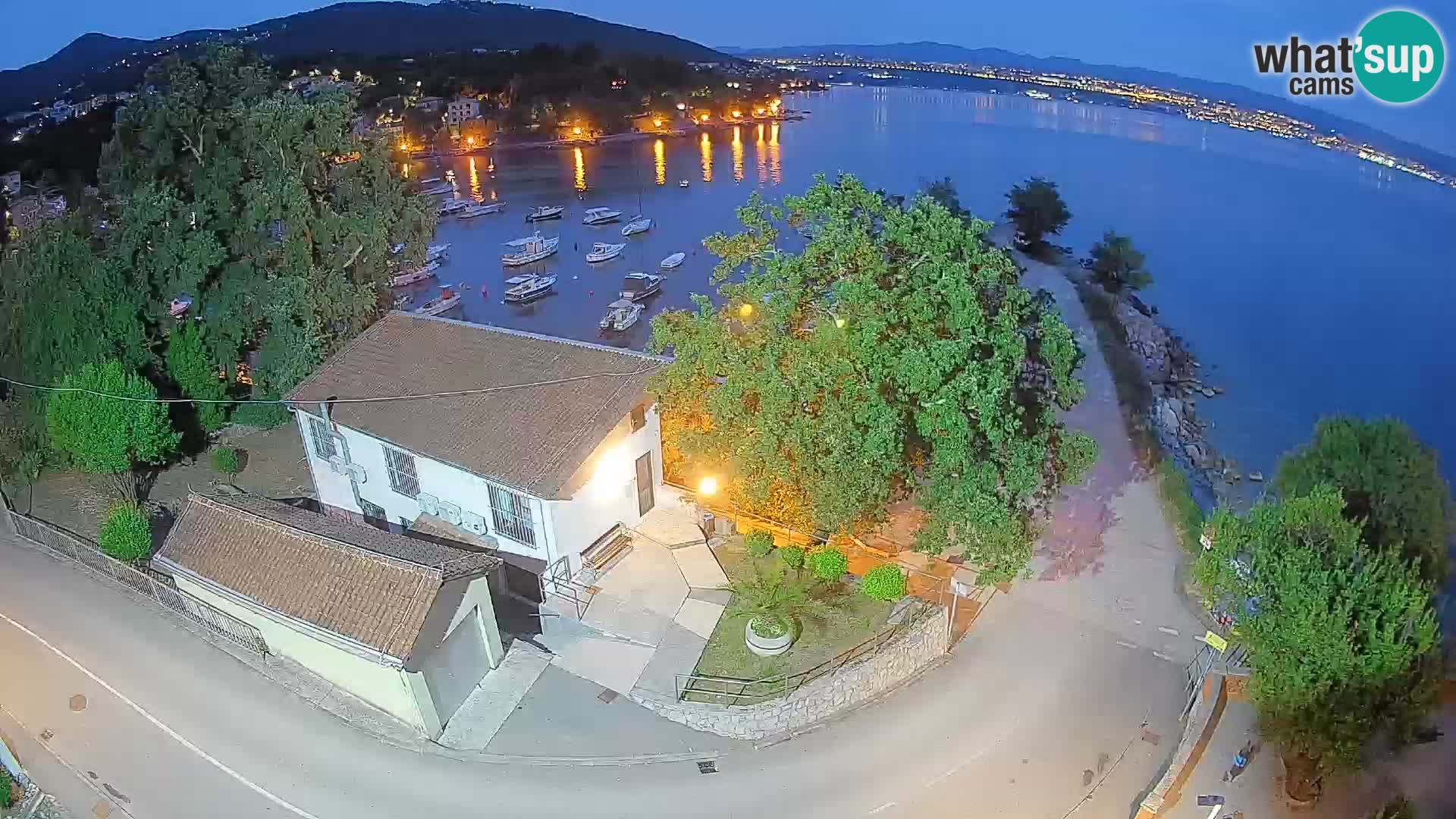 Webcam puerto de Ika – Vista en directo y luces de Opatija