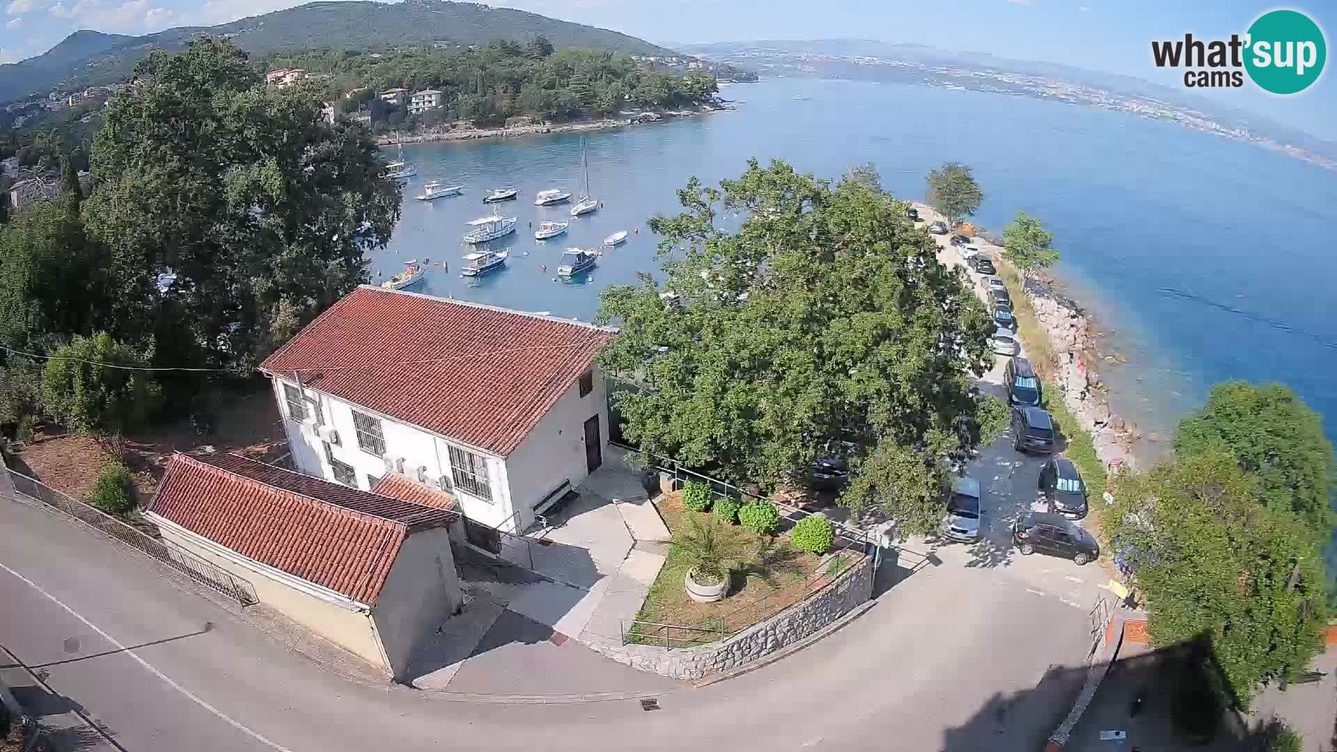 Web kamera luka Ika – Pogled uživo na luku i svjetla Opatije