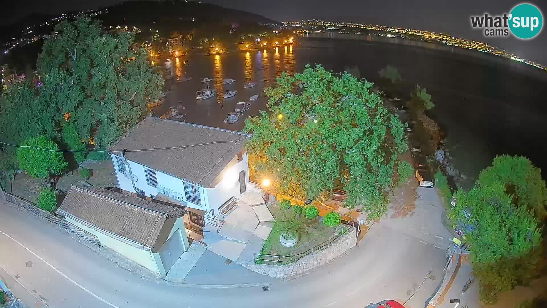 Ika Harbor Webcam – LIVE View of the Harbor and Opatija Lights