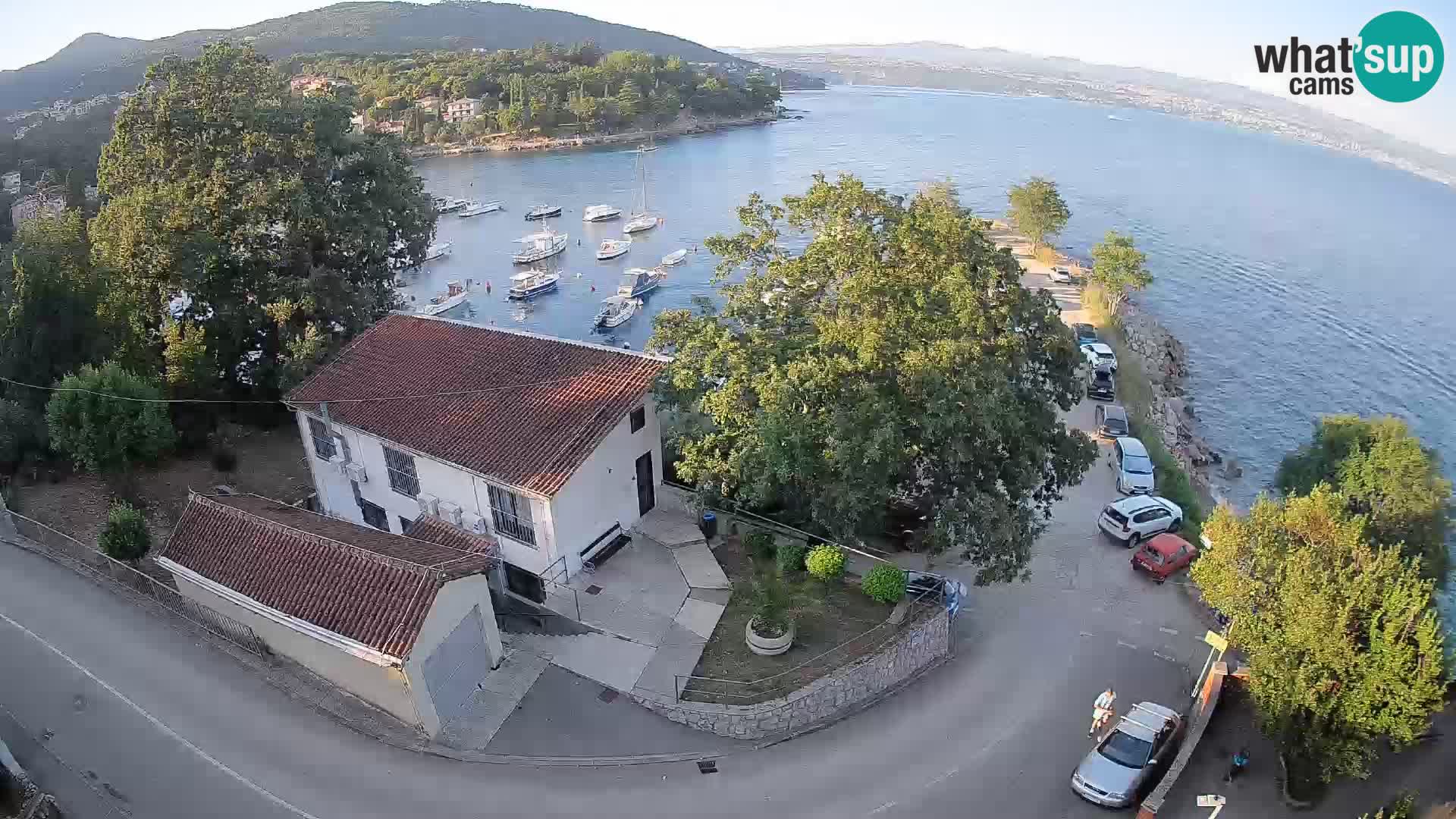 Ika Harbor Webcam – LIVE View of the Harbor and Opatija Lights