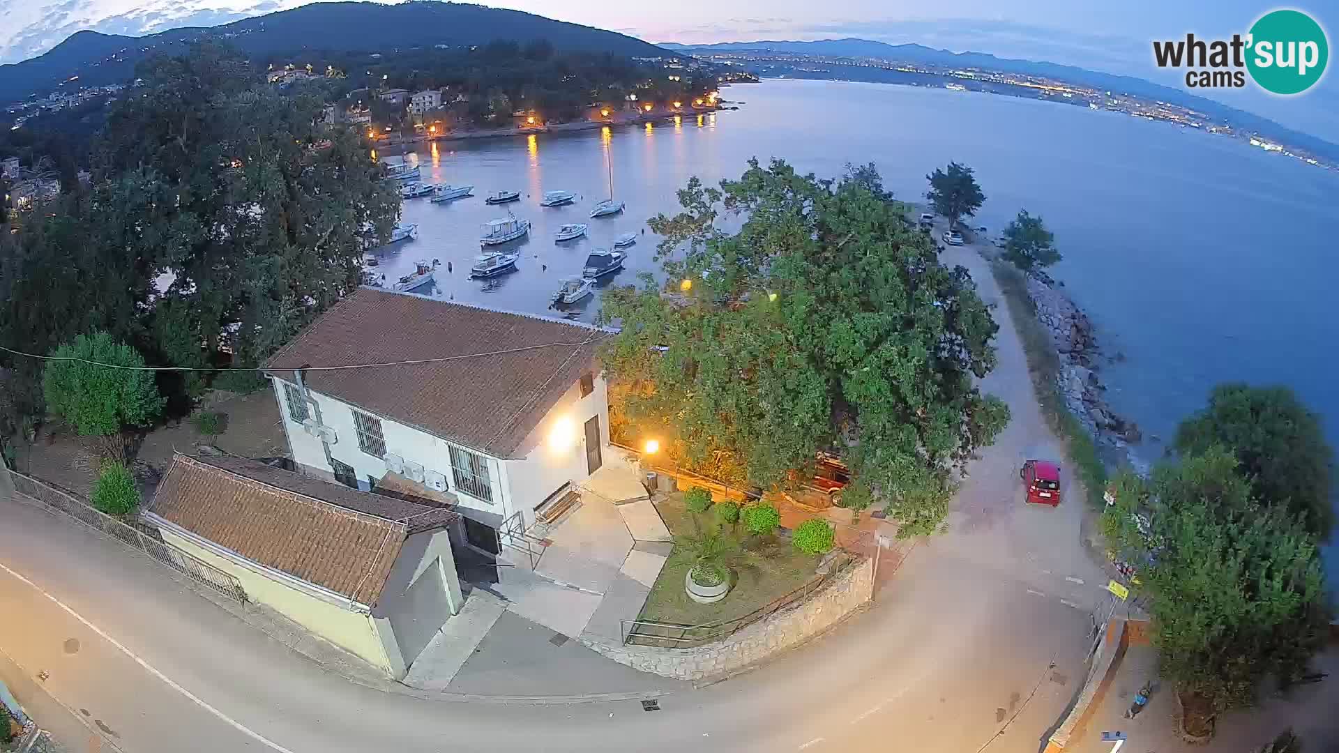 Webcam porto Ika – Vista LIVE sul porto e le luci di Opatija
