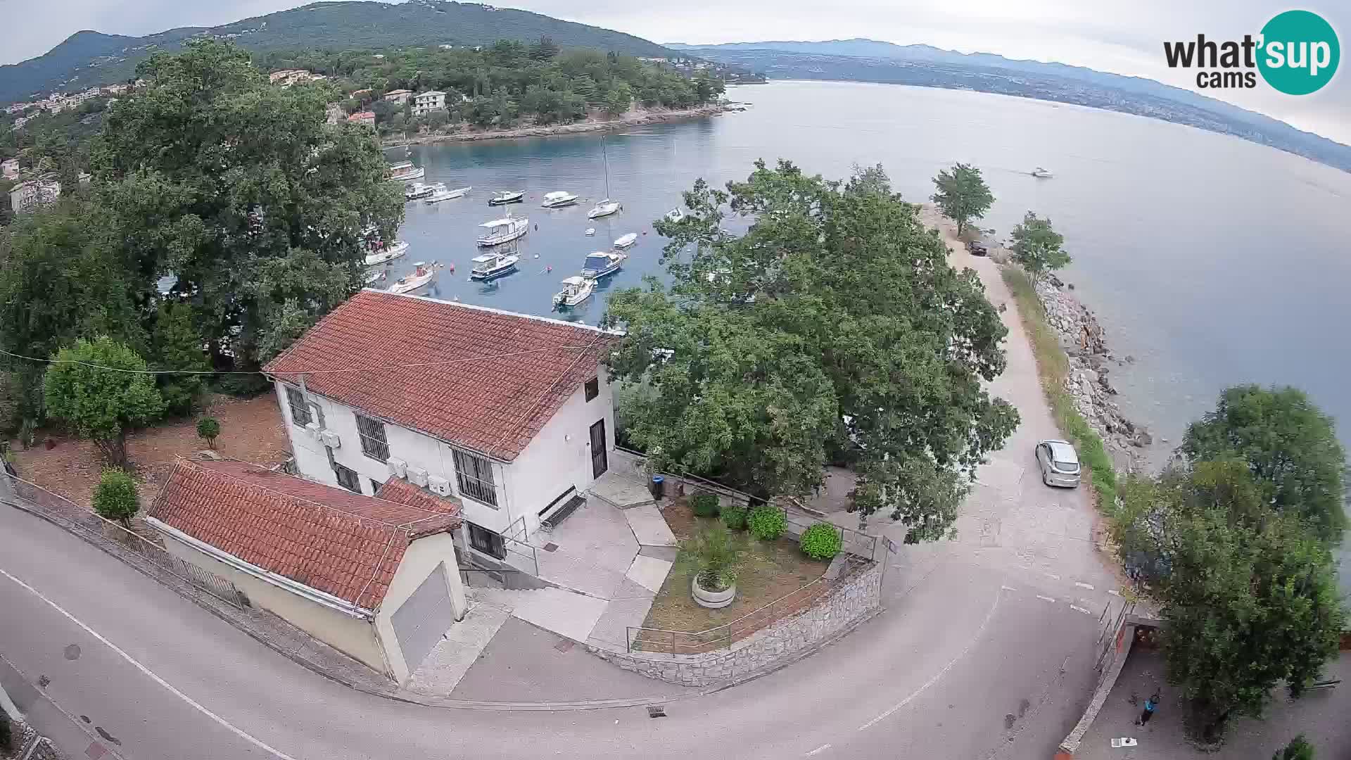 Ika Harbor Webcam – LIVE View of the Harbor and Opatija Lights