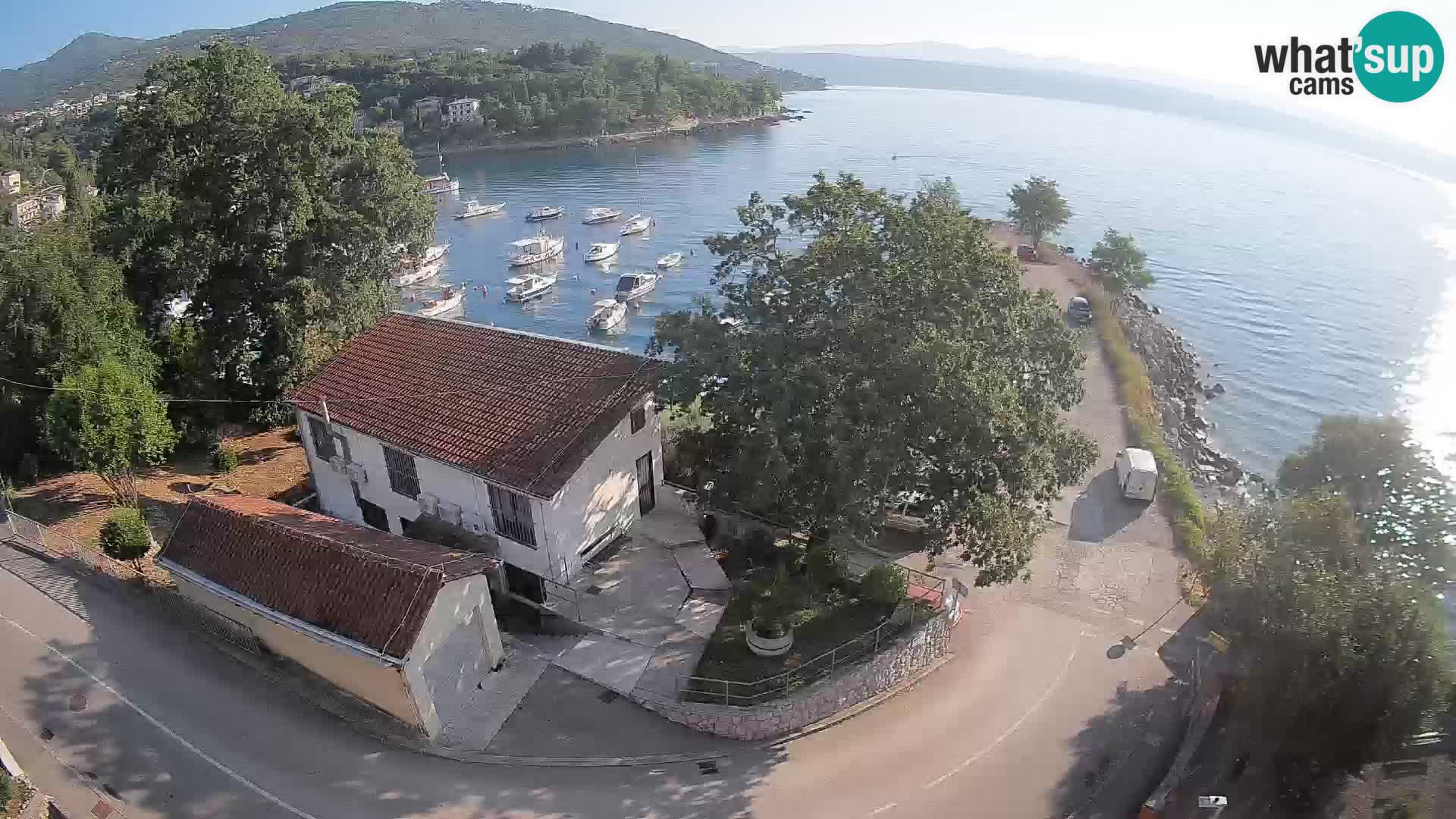 Ika Harbor Webcam – LIVE View of the Harbor and Opatija Lights