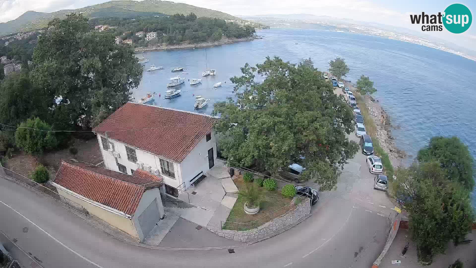 Web kamera luka Ika – Pogled uživo na luku i svjetla Opatije