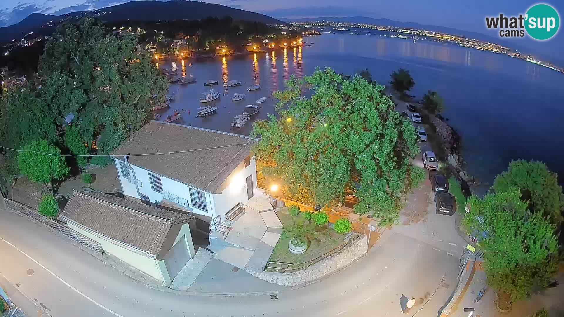 Ika Harbor Webcam – LIVE View of the Harbor and Opatija Lights