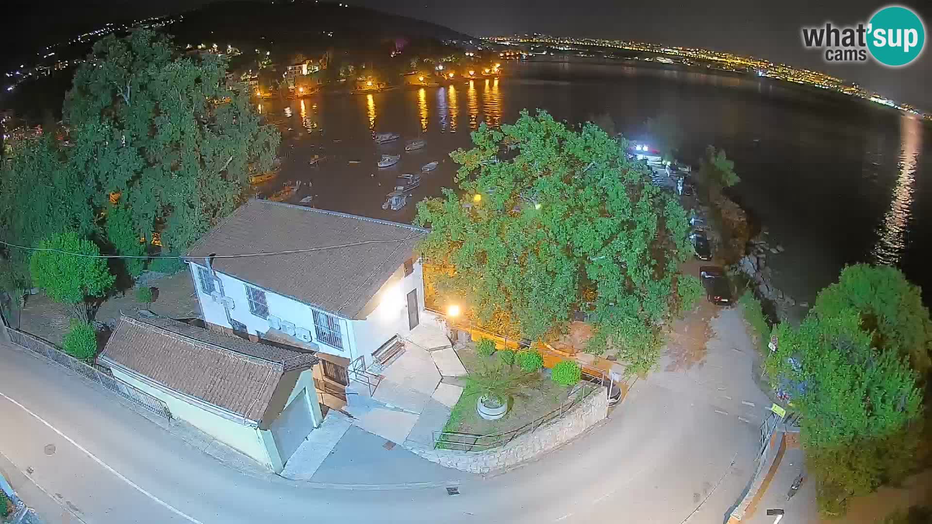 Ika Harbor Webcam – LIVE View of the Harbor and Opatija Lights