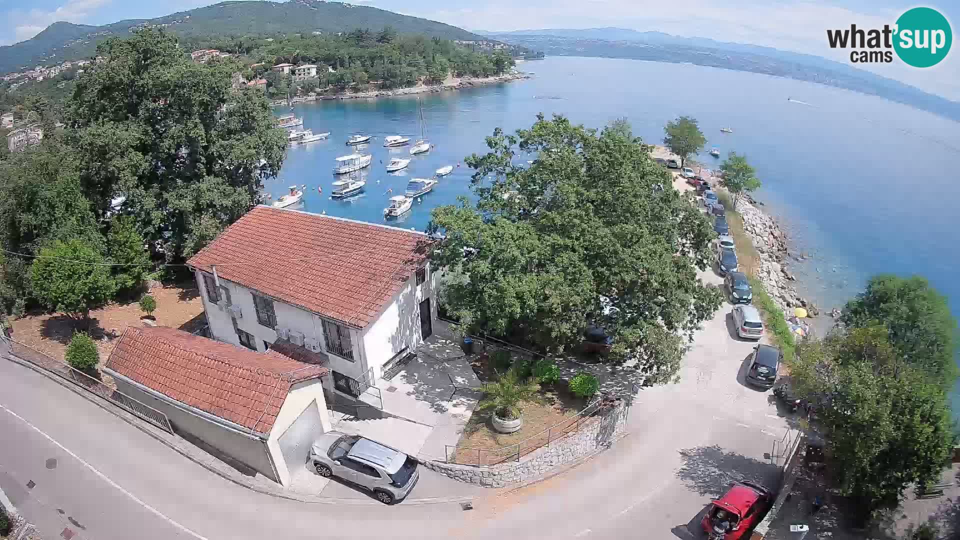 Web kamera luka Ika – Pogled uživo na luku i svjetla Opatije