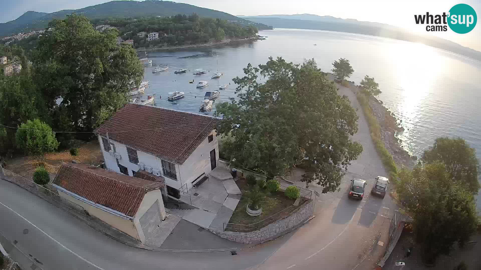Ika Harbor Webcam – LIVE View of the Harbor and Opatija Lights