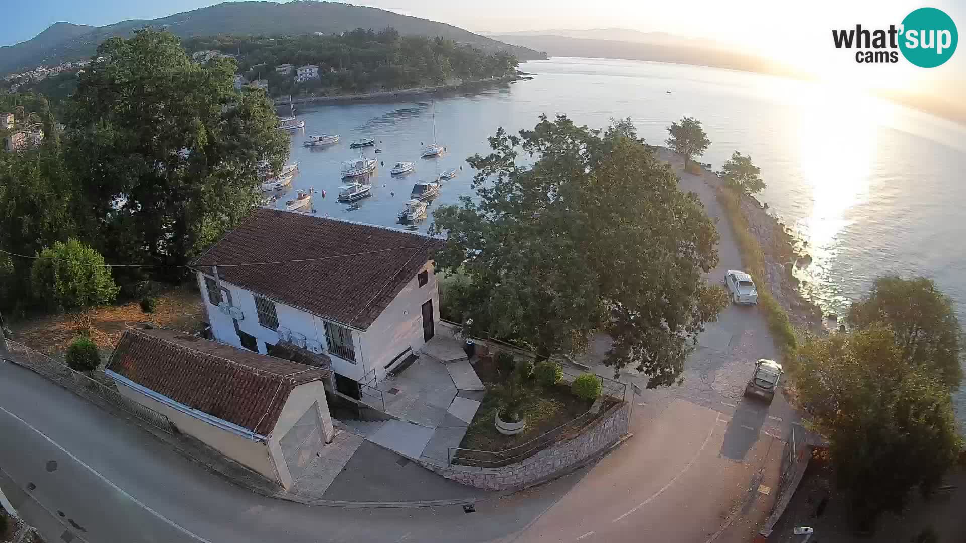 Ika Harbor Webcam – LIVE View of the Harbor and Opatija Lights