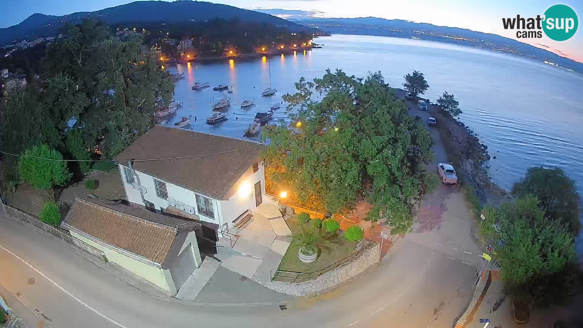 Webcam porto Ika – Vista LIVE sul porto e le luci di Opatija