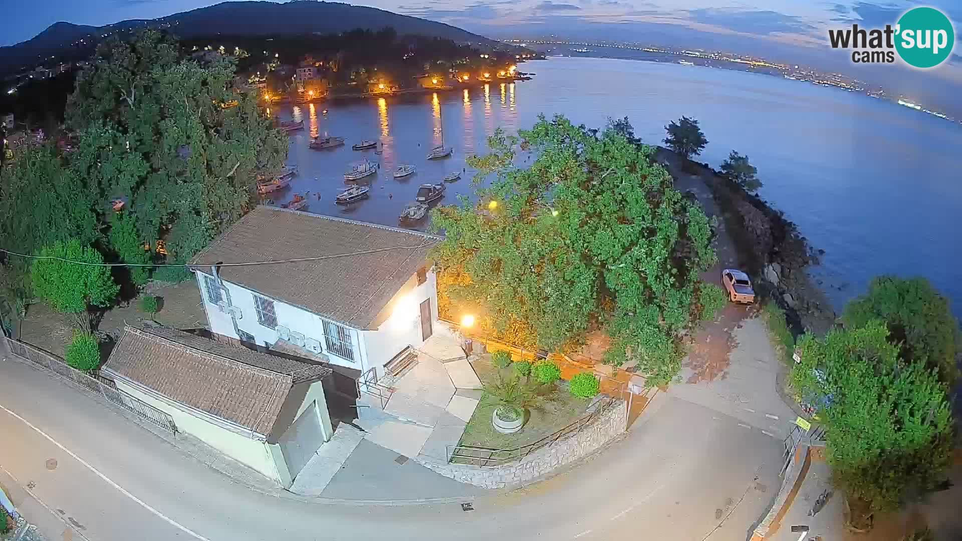 Ika Harbor Webcam – LIVE View of the Harbor and Opatija Lights