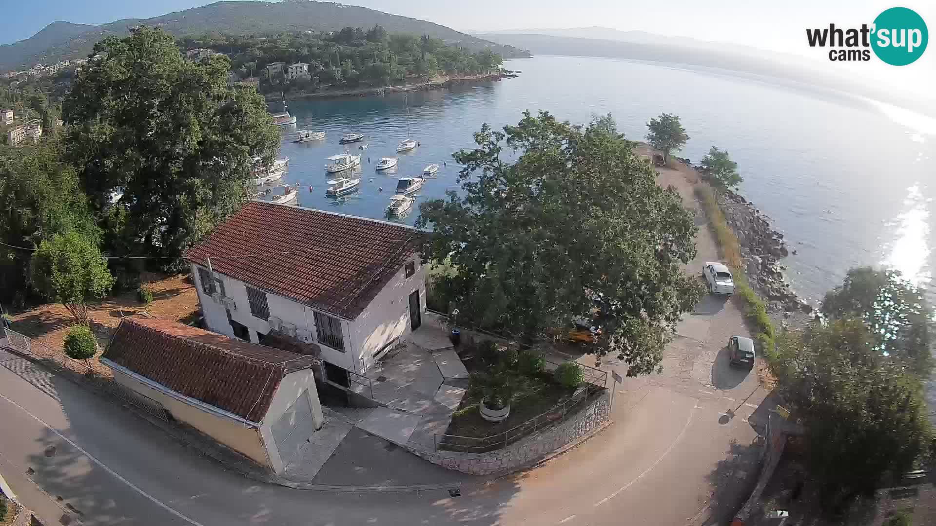 Ika Harbor Webcam – LIVE View of the Harbor and Opatija Lights