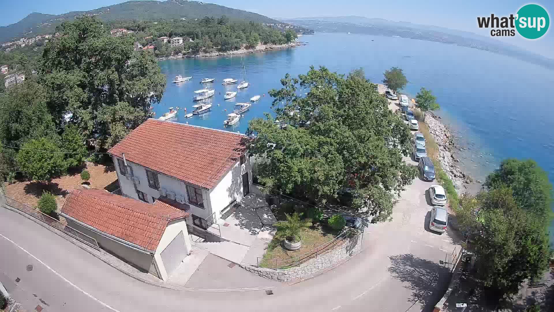 Web kamera luka Ika – Pogled uživo na luku i svjetla Opatije