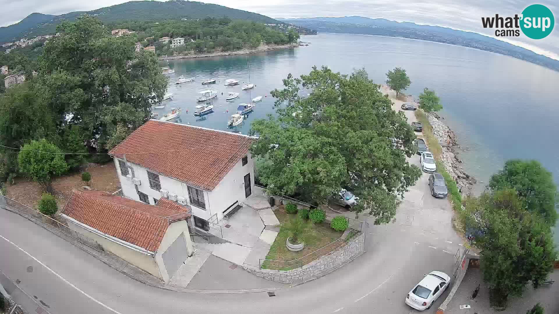 Ika Harbor Webcam – LIVE View of the Harbor and Opatija Lights