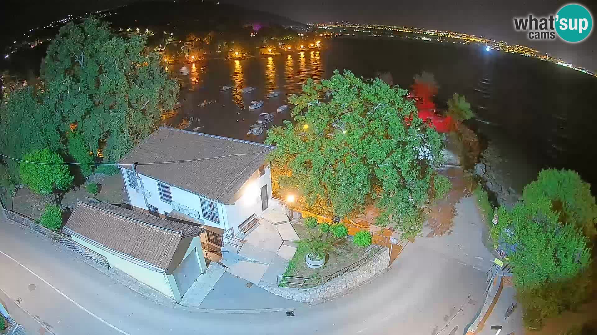 Ika Harbor Webcam – LIVE View of the Harbor and Opatija Lights