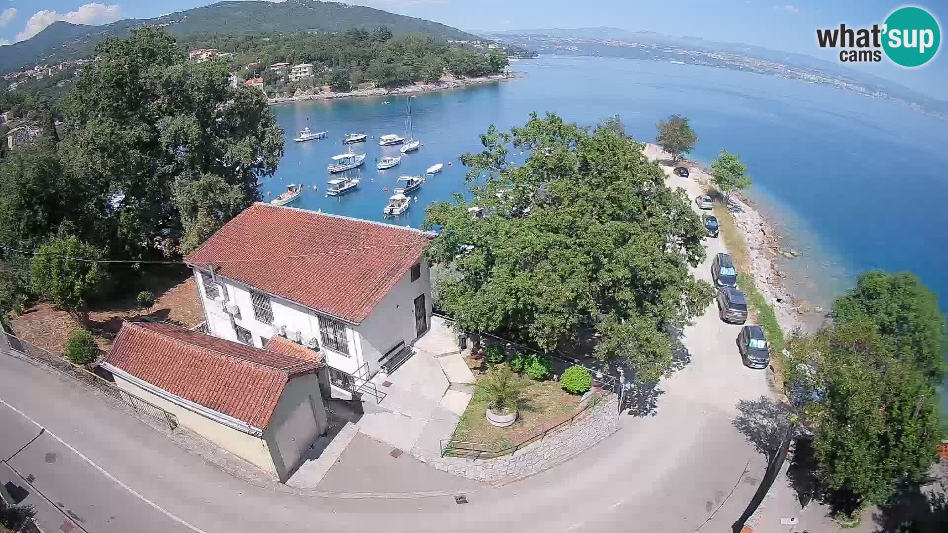 Ika Harbor Webcam – LIVE View of the Harbor and Opatija Lights