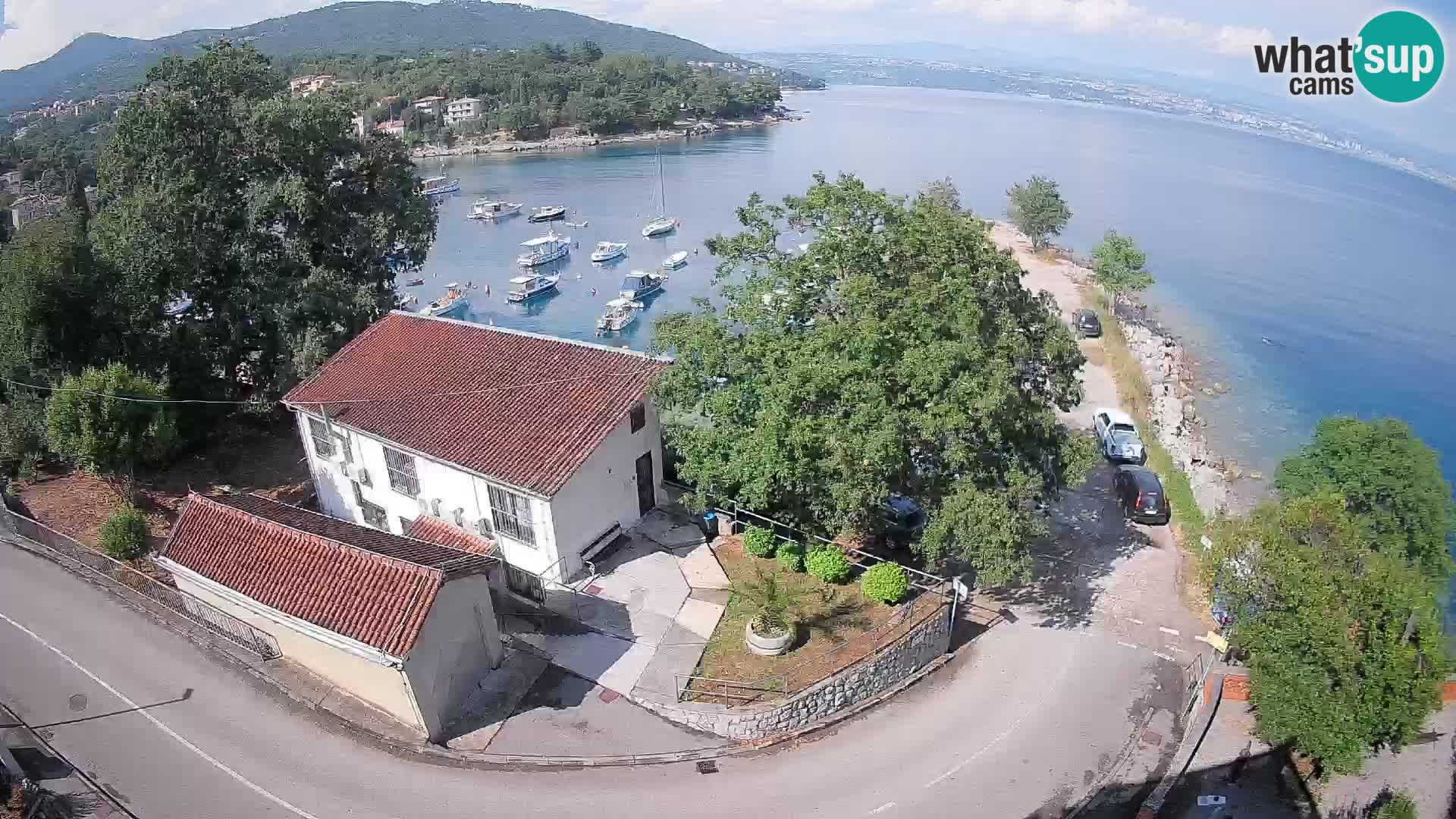 Ika Harbor Webcam – LIVE View of the Harbor and Opatija Lights