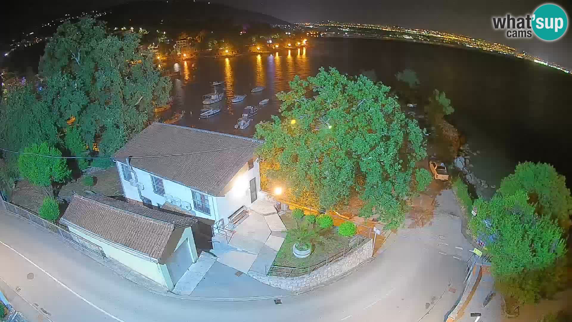 Ika Harbor Webcam – LIVE View of the Harbor and Opatija Lights