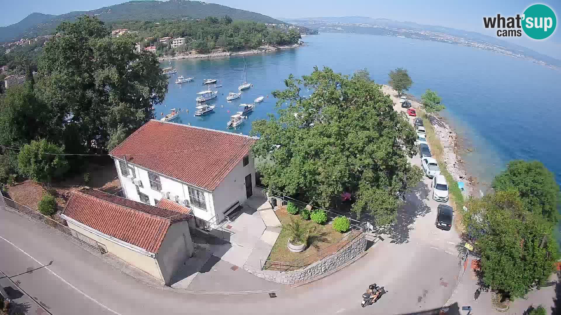 Ika Harbor Webcam – LIVE View of the Harbor and Opatija Lights