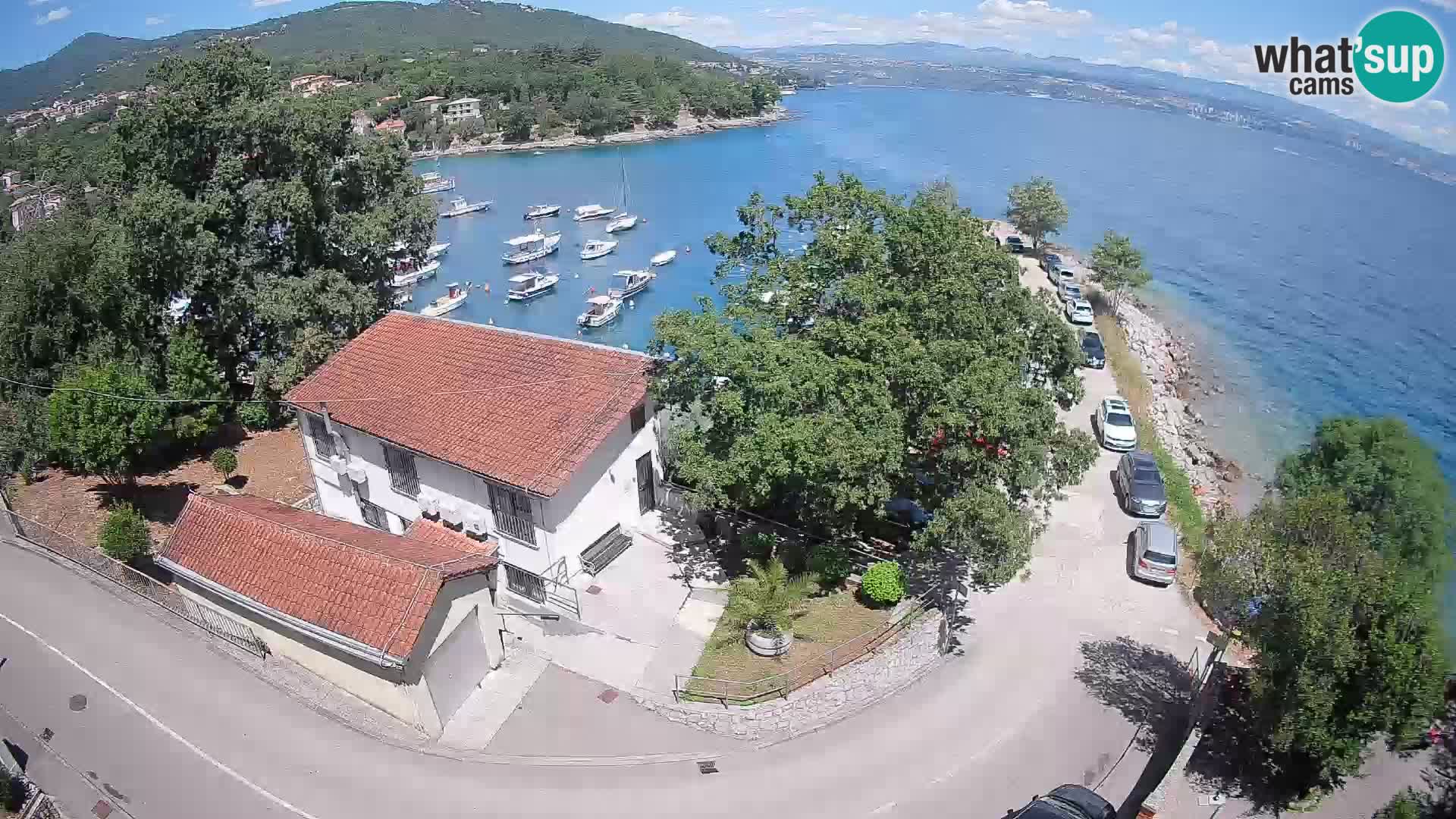 Ika Harbor Webcam – LIVE View of the Harbor and Opatija Lights