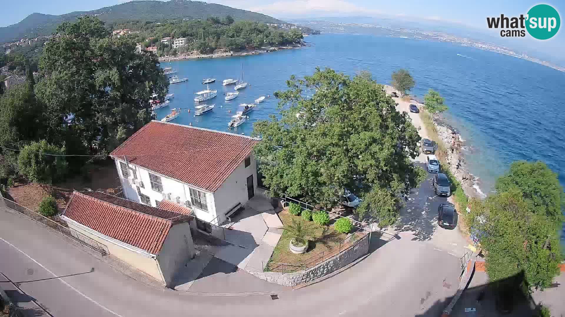 Ika Harbor Webcam – LIVE View of the Harbor and Opatija Lights